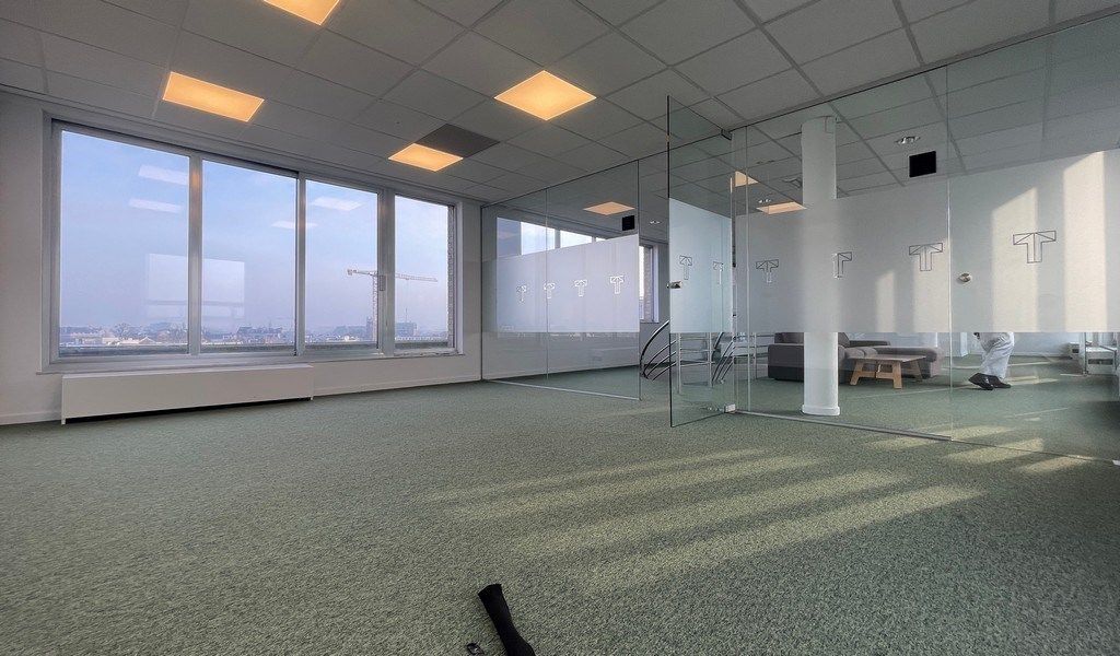 Kantoren te huur in Quinten Building in Berchem foto 4