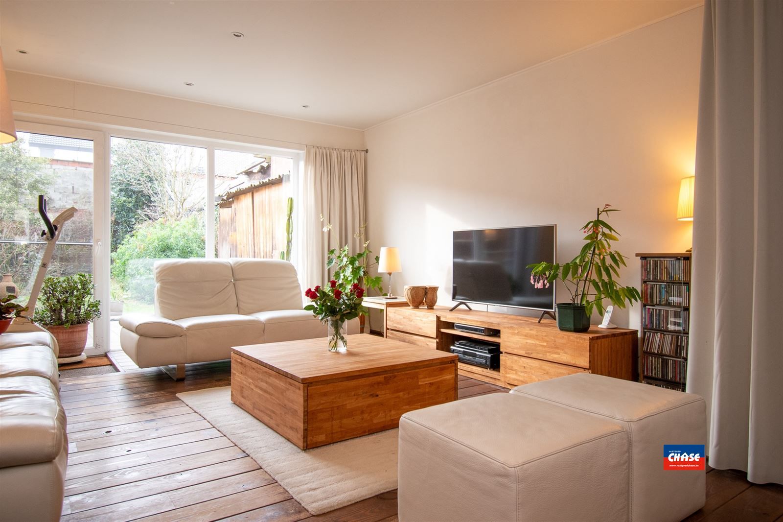 Rijwoning met drie slaapkamers en tuin foto 5