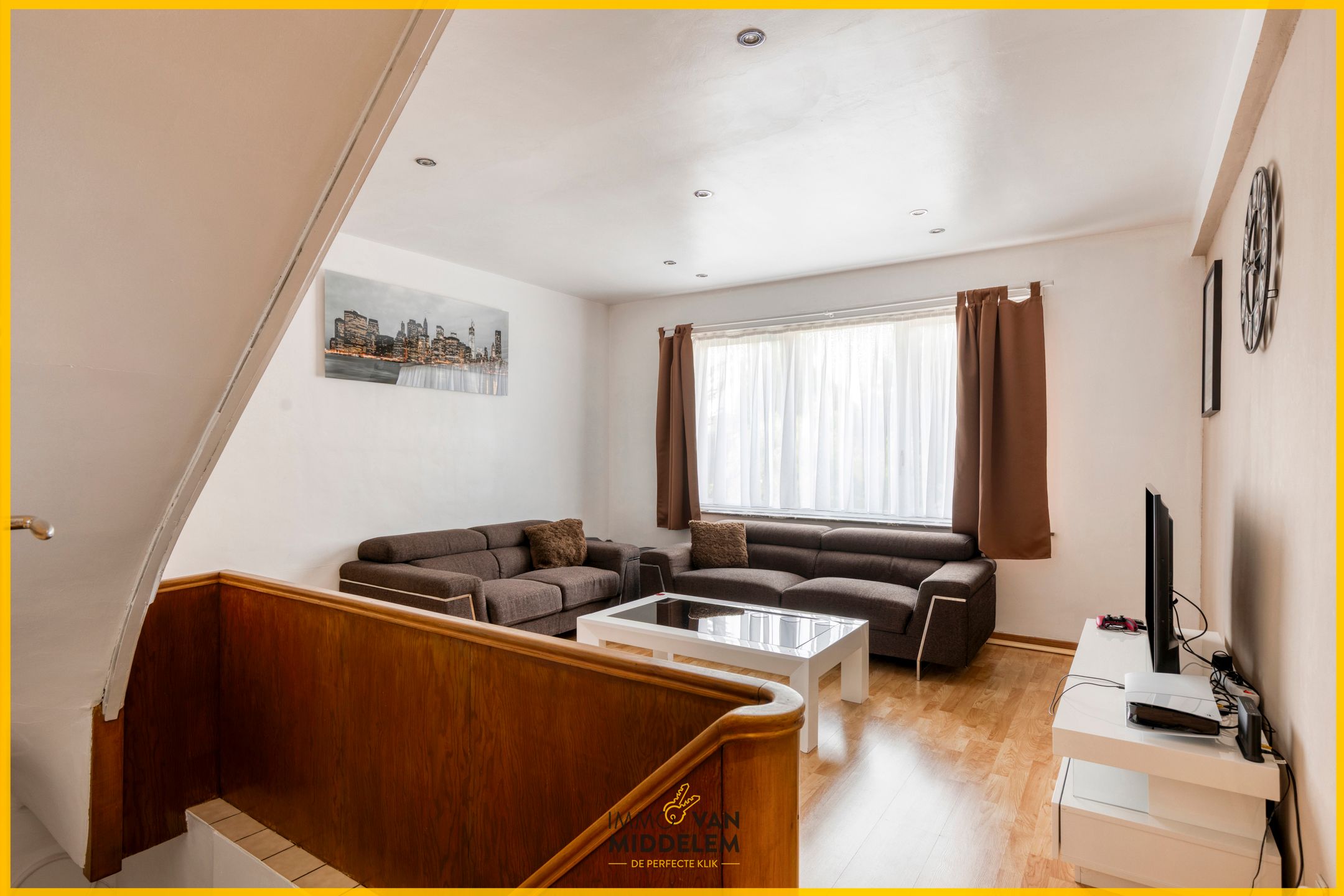 ZEER GROTE, RUSTIG GELEGEN VILLA MET 9 KAMERS foto 11