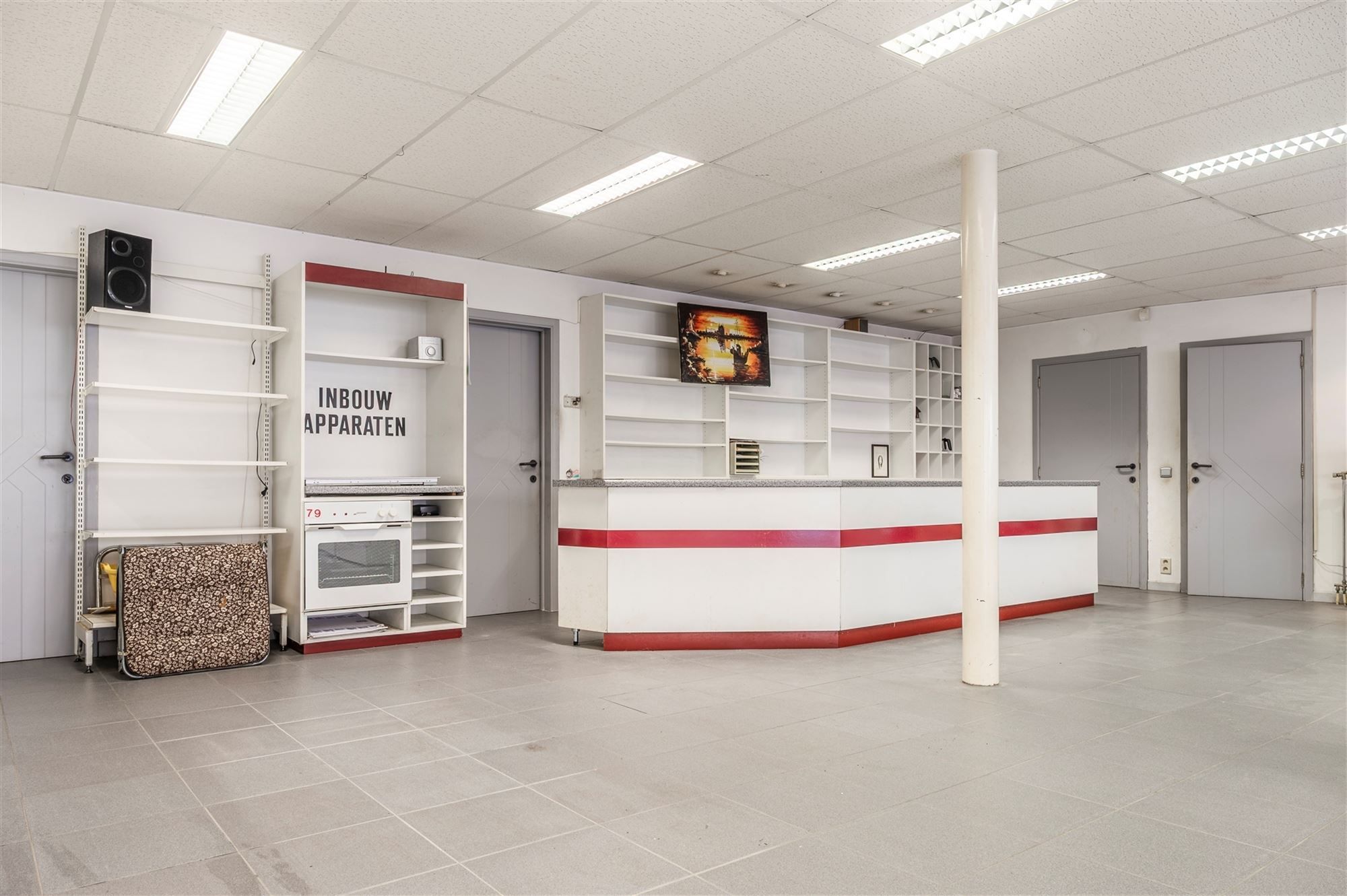 Commercieel handelspand en duplex met Z-tuin en terras foto 5