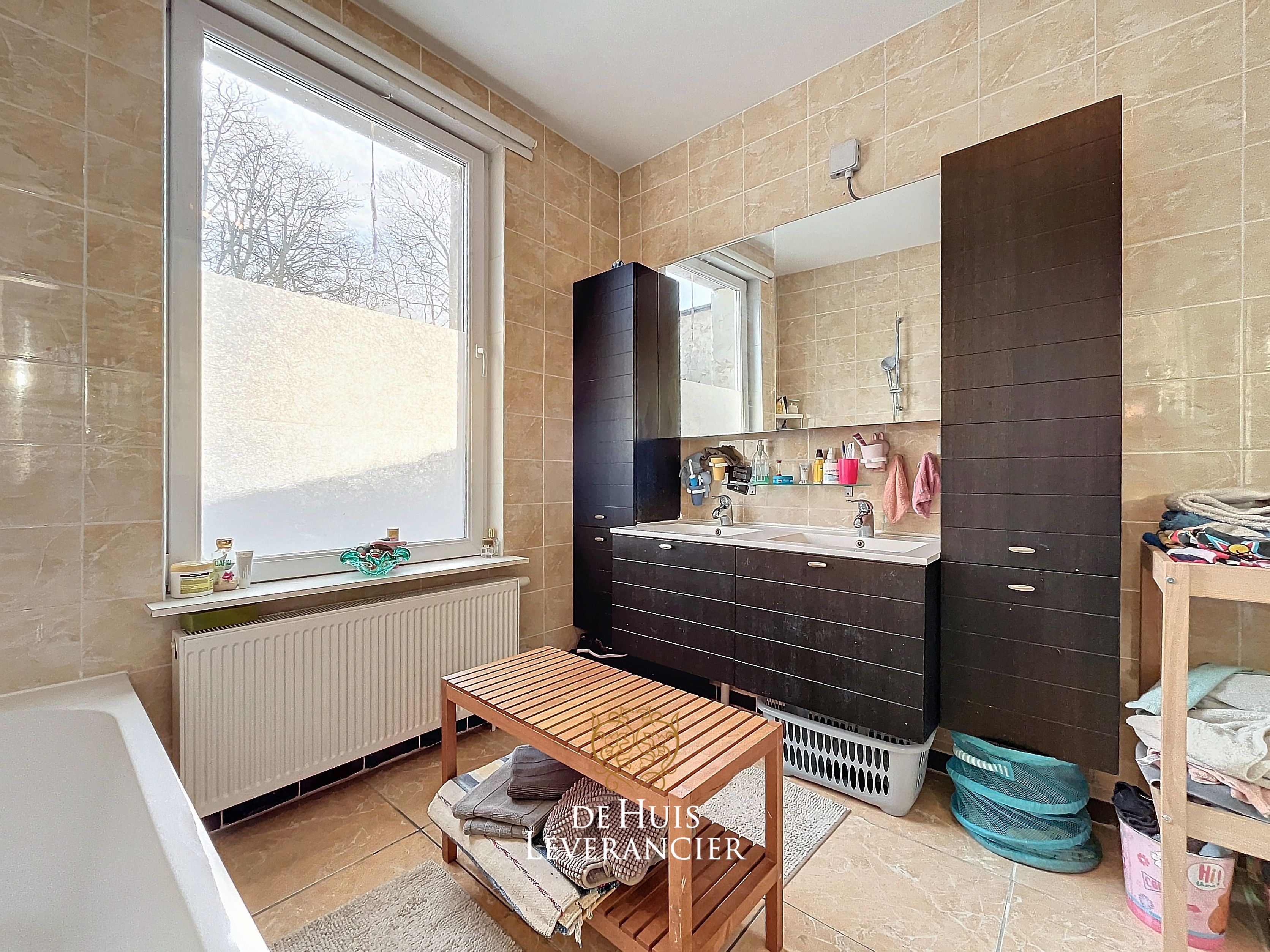 RUIME woning te koop (8 slpks, 2 badk) die ook perfect als tweewoonst kan dienen foto 17