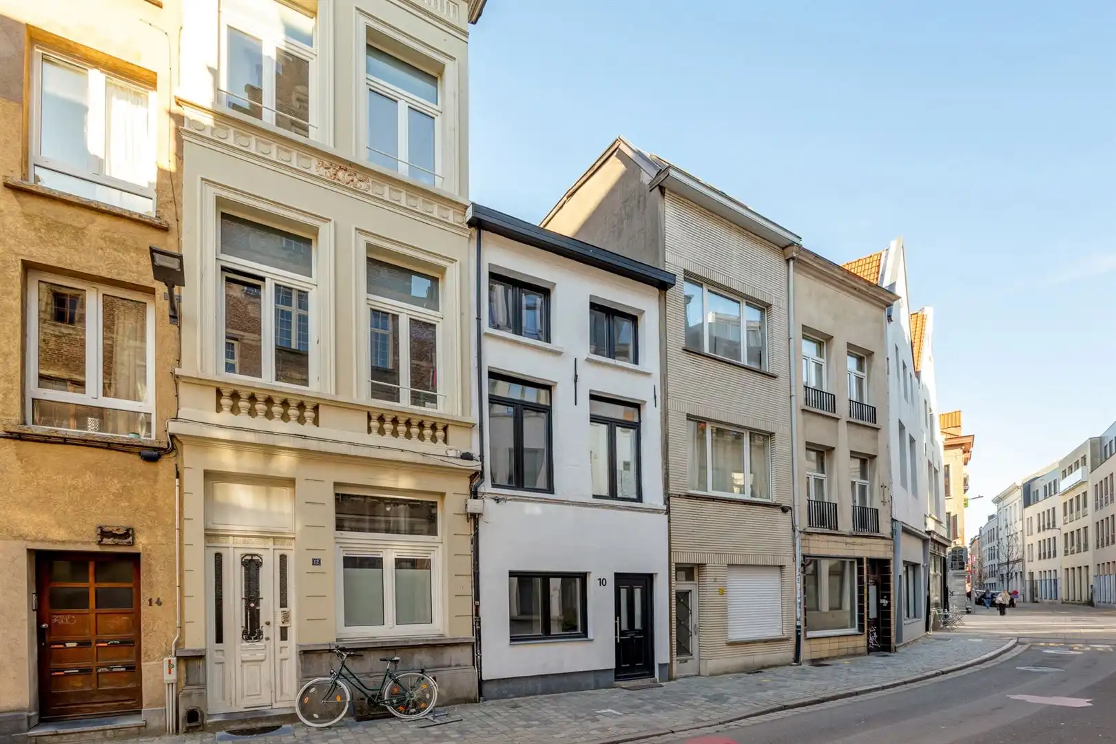 Gerenoveerde woning met 4 kamers aan UA foto 17