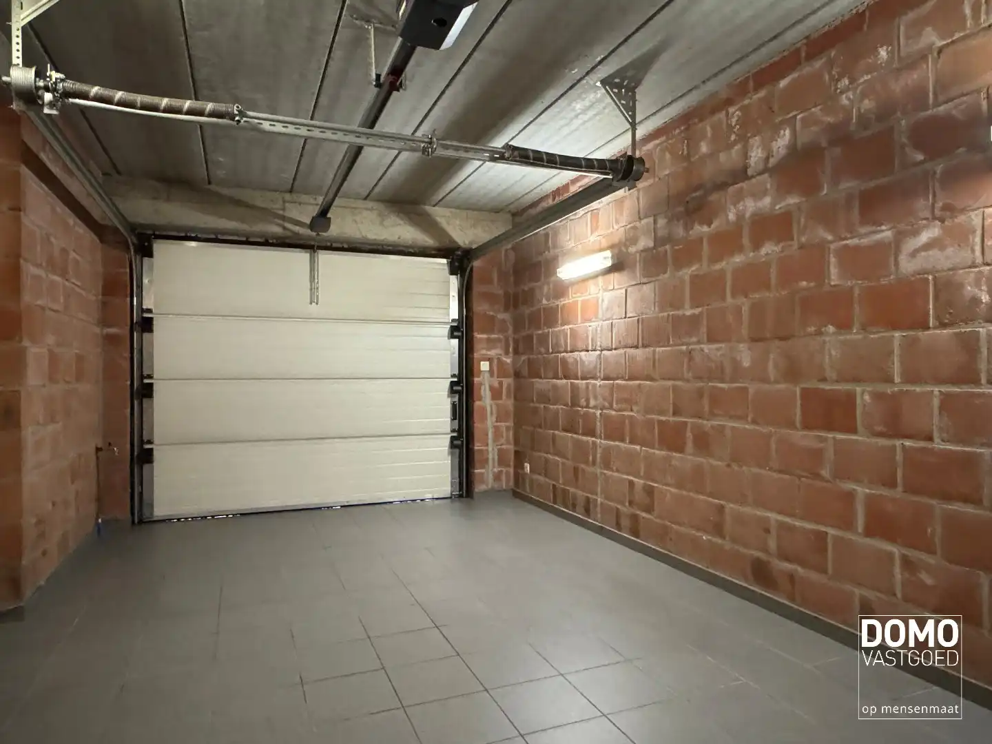 Ruime woning met tuin, garage en 3 slaapkamers vlakbij centrum Hasselt foto 13