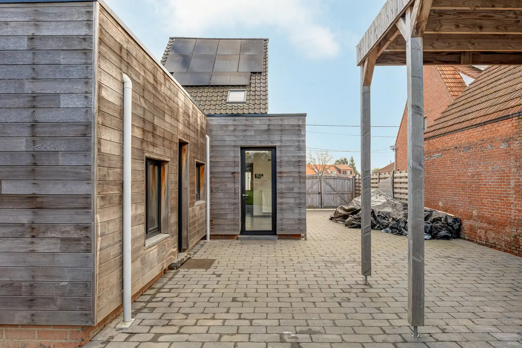 Recent gerenoveerde woning op een ruim perceel van 996 m². foto 43