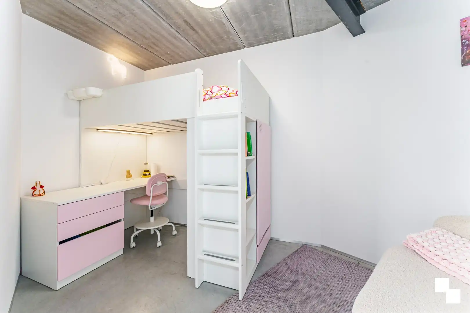 Industriële loft/woning op perceel van 460m² nabij centrum Izegem foto 19