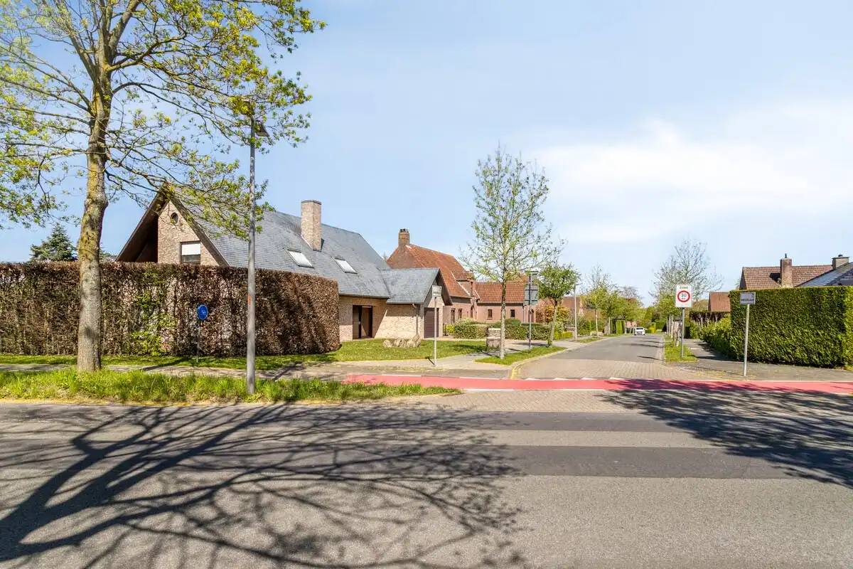 Ruime villa op 1098m²  te koop op Hoog Kortrijk foto 20