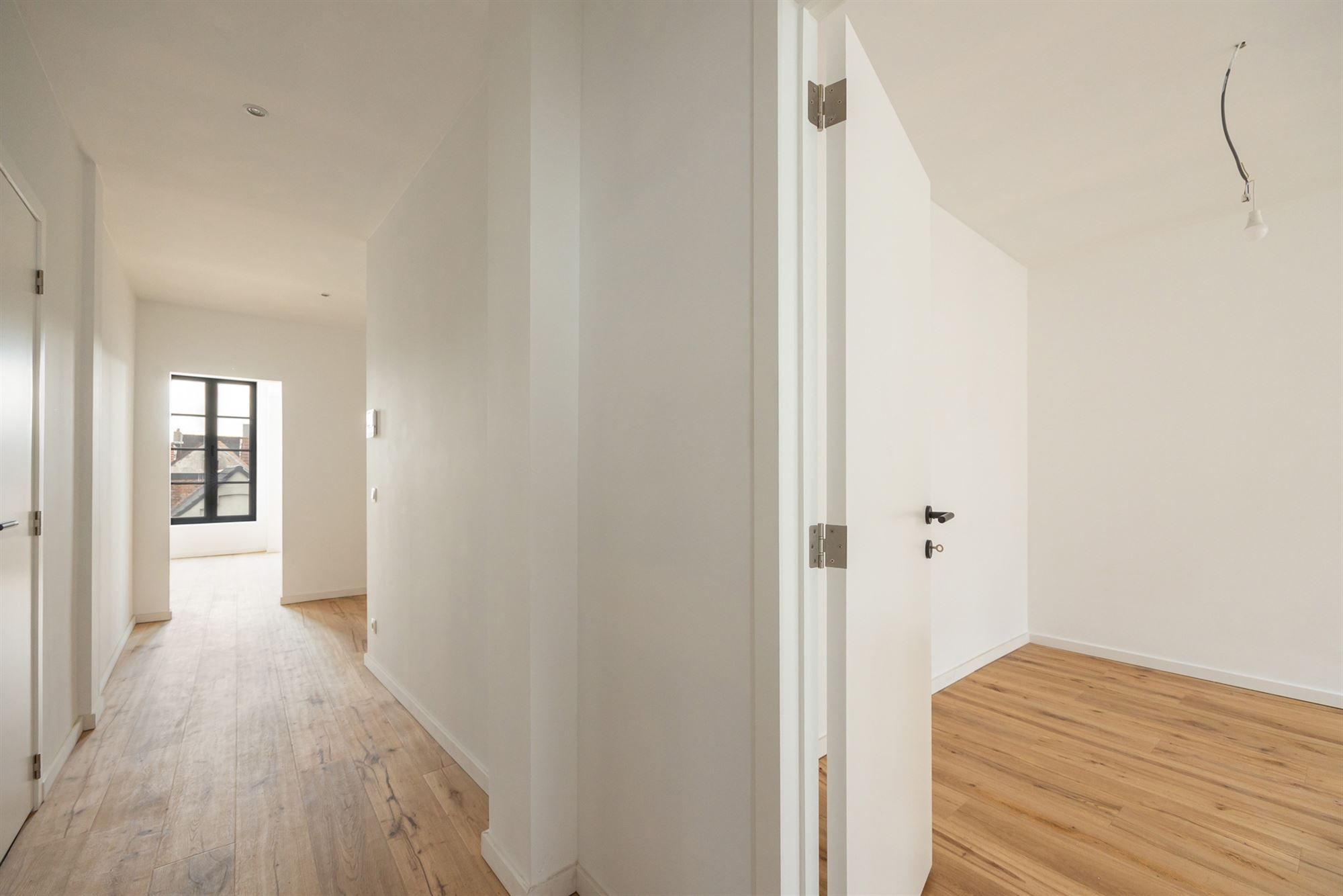 Gerenoveerd appartement met zonovergoten dakterras op toplocatie in Lier foto 16