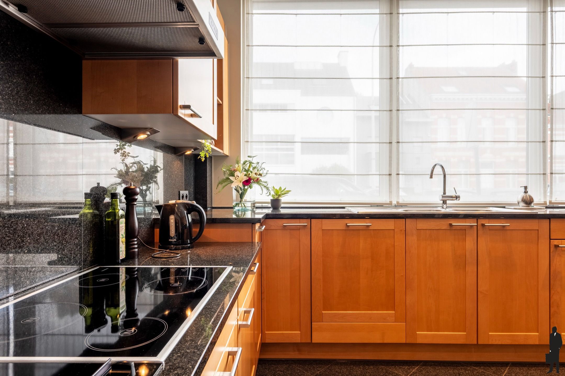 Stijlvol gelijkvloers appartement met binnenterras, tuin en binnenzwembad met wellness. foto 17