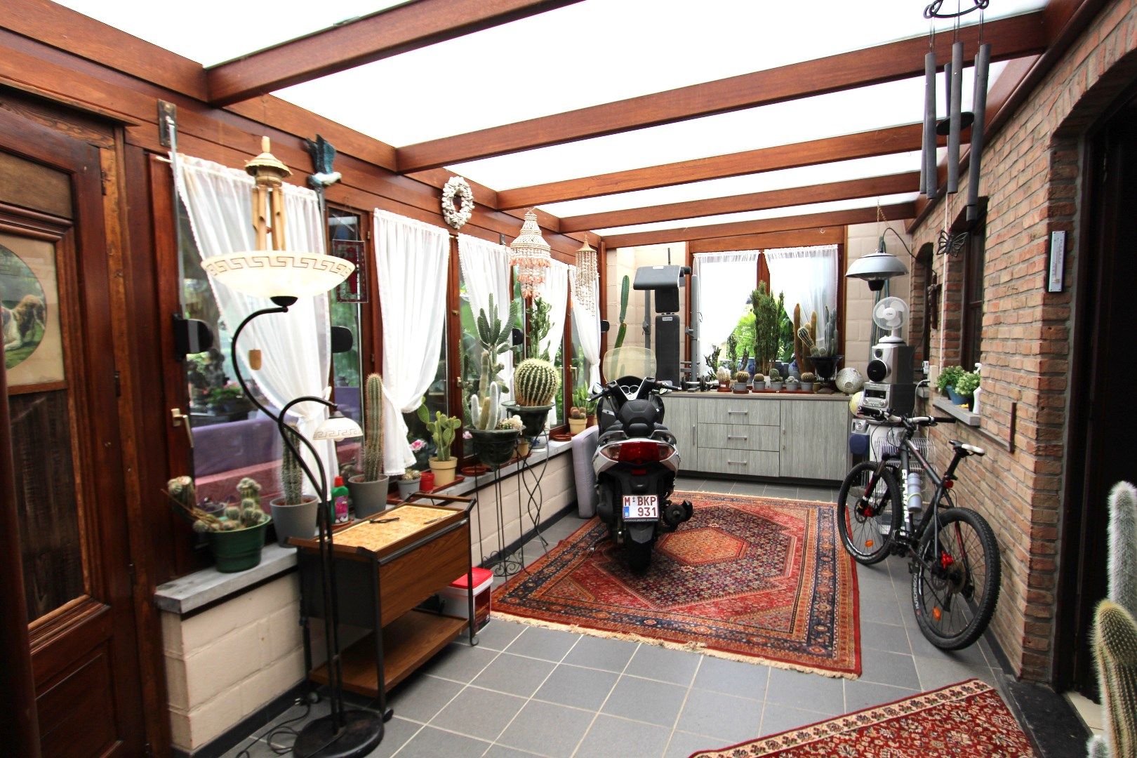 Charmante woning met veranda en mooie tuin in een rustige, landelijke omgeving foto 10