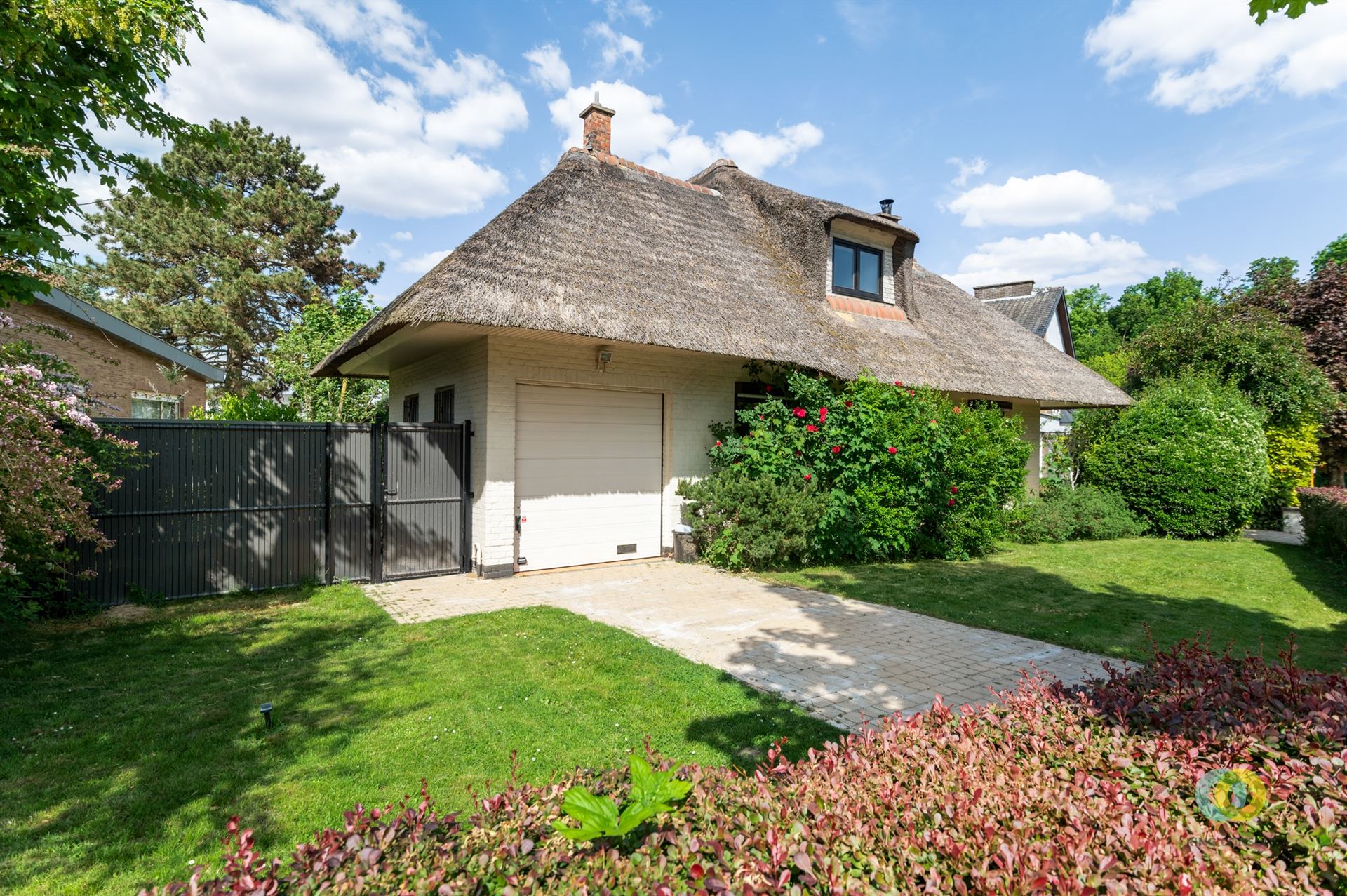 Hoofdfoto van de publicatie: Goed gelegen villa **OPENHUIZENDAG ZA. 17/05**