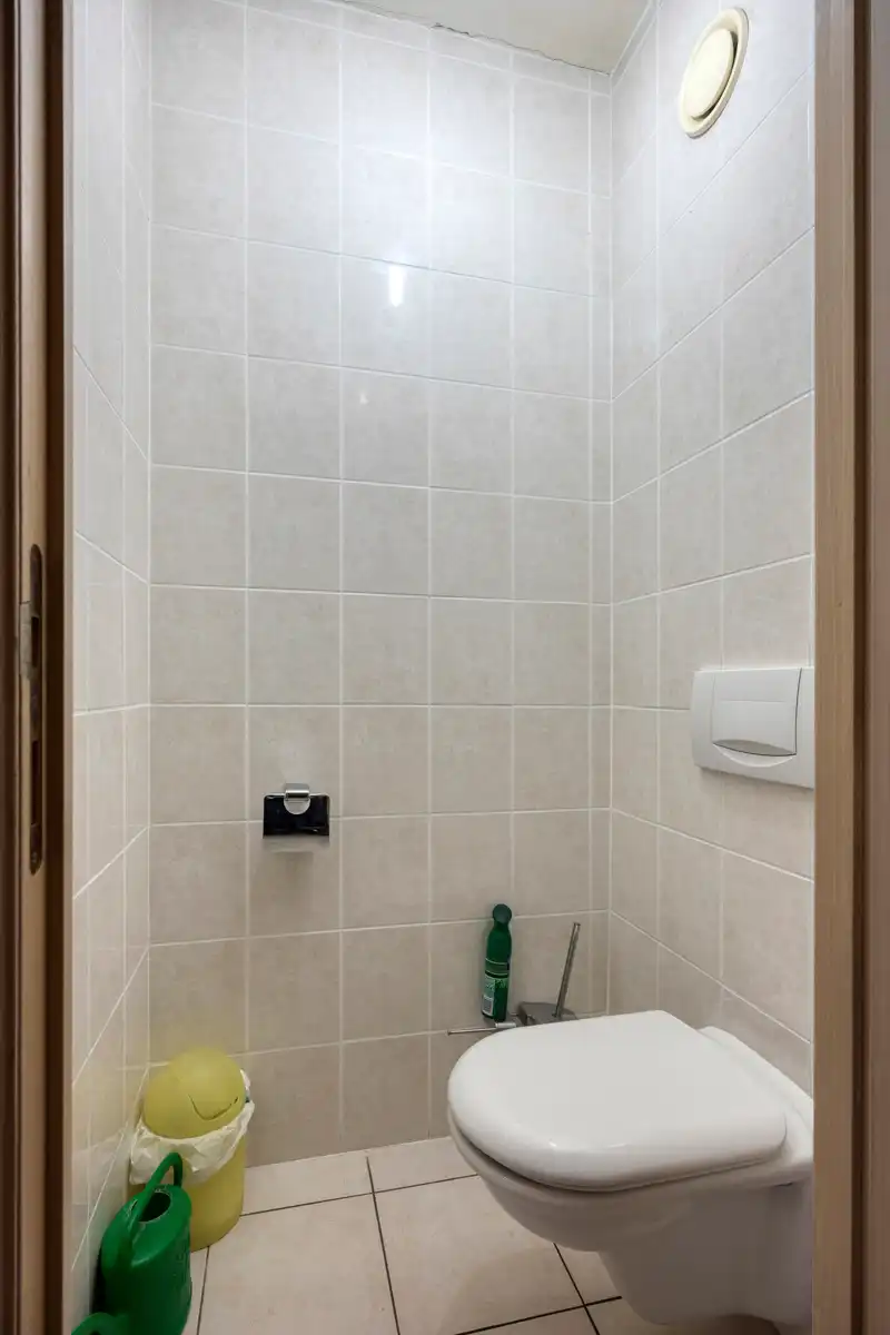 Gezinswoning met vier slaapkamers, tuin en ruime garage foto 19