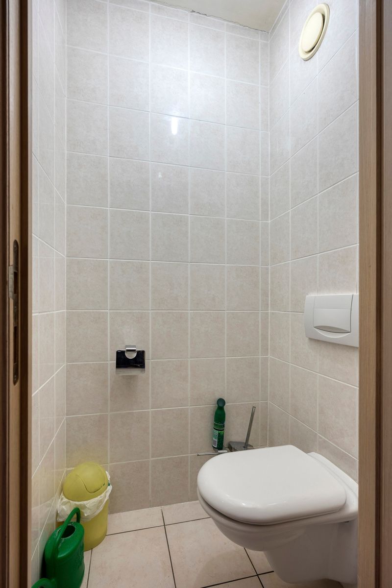 Gezinswoning met vier slaapkamers, tuin en ruime garage foto 19