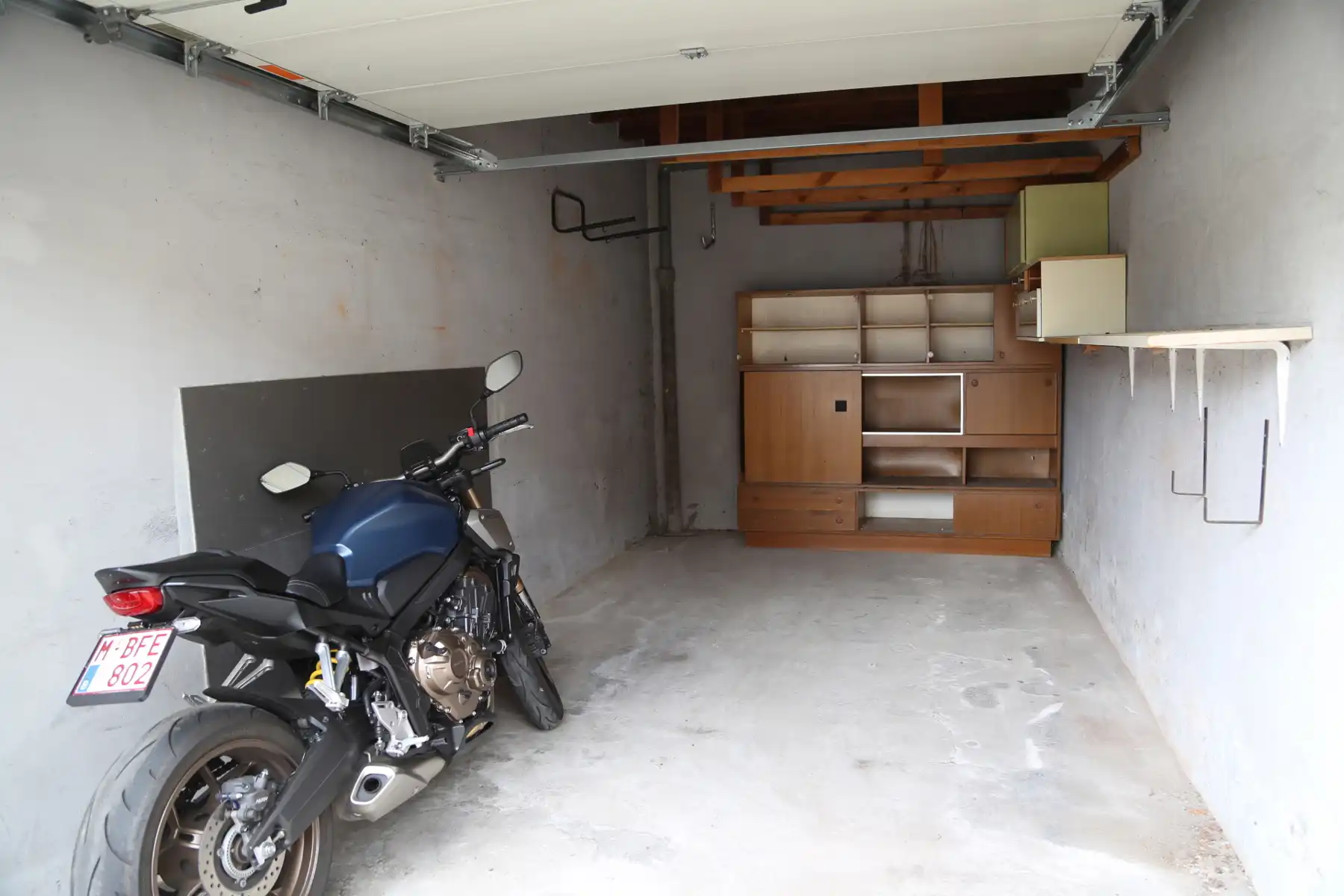Huis met toffe buitenruimte in rustige en groene straat.   foto 12
