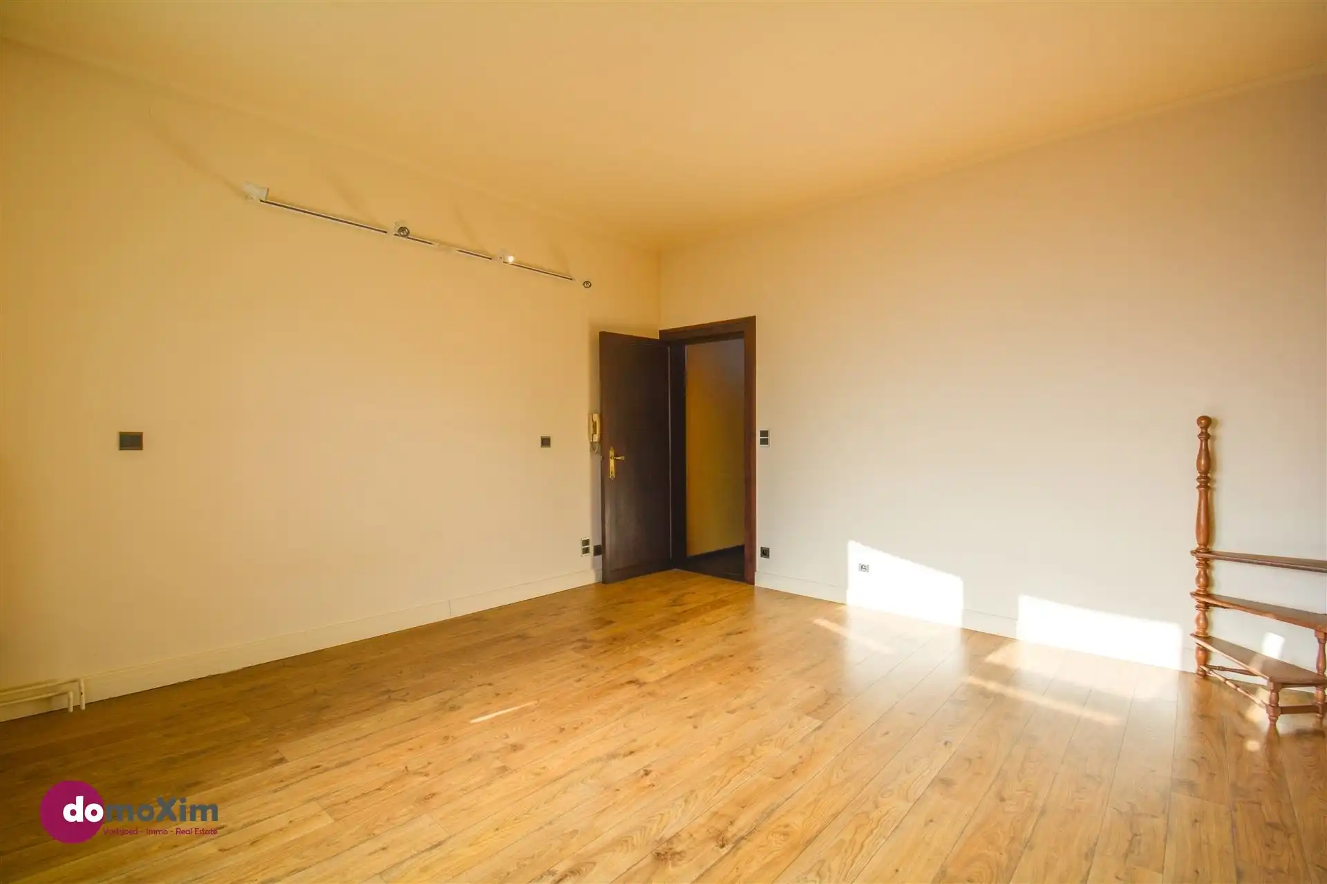 Ruime, karaktervolle stadswoning met twee garageboxen en tuin in Mechelen foto 16