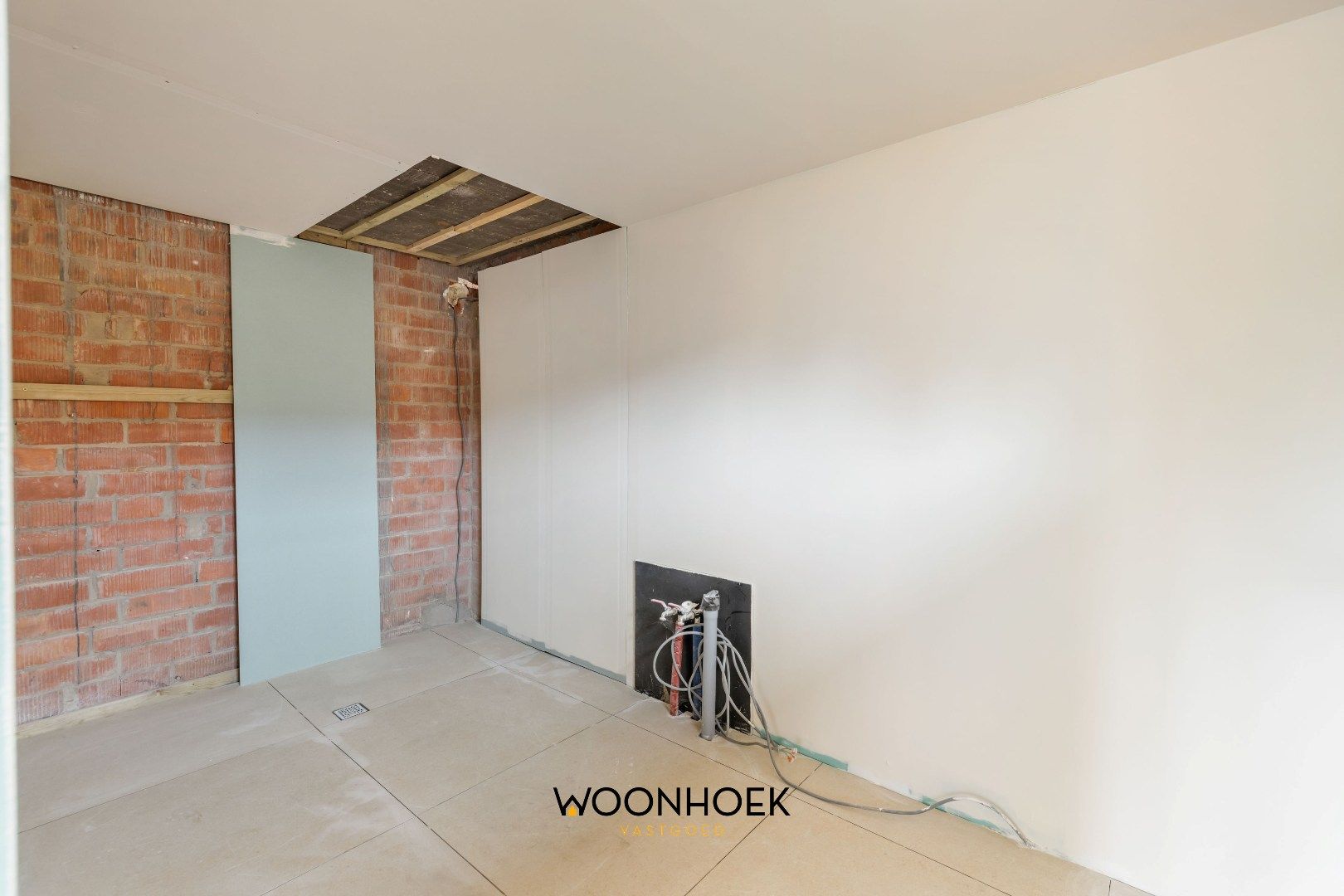 Uitstekend gelegen OB met inpandige garage en grote tuin in Moerbeke! foto 17