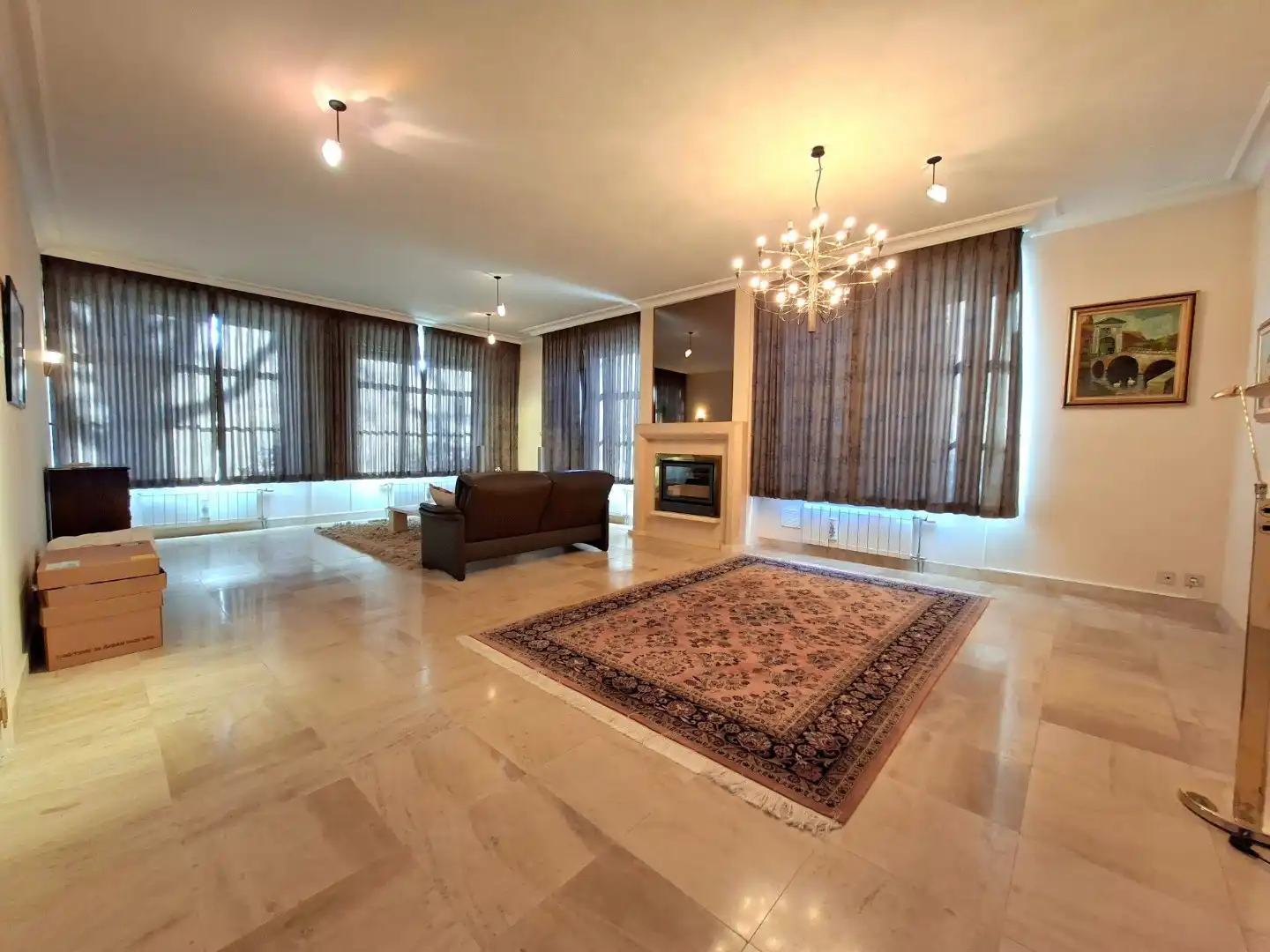 Residentieel gelegen villa foto 5