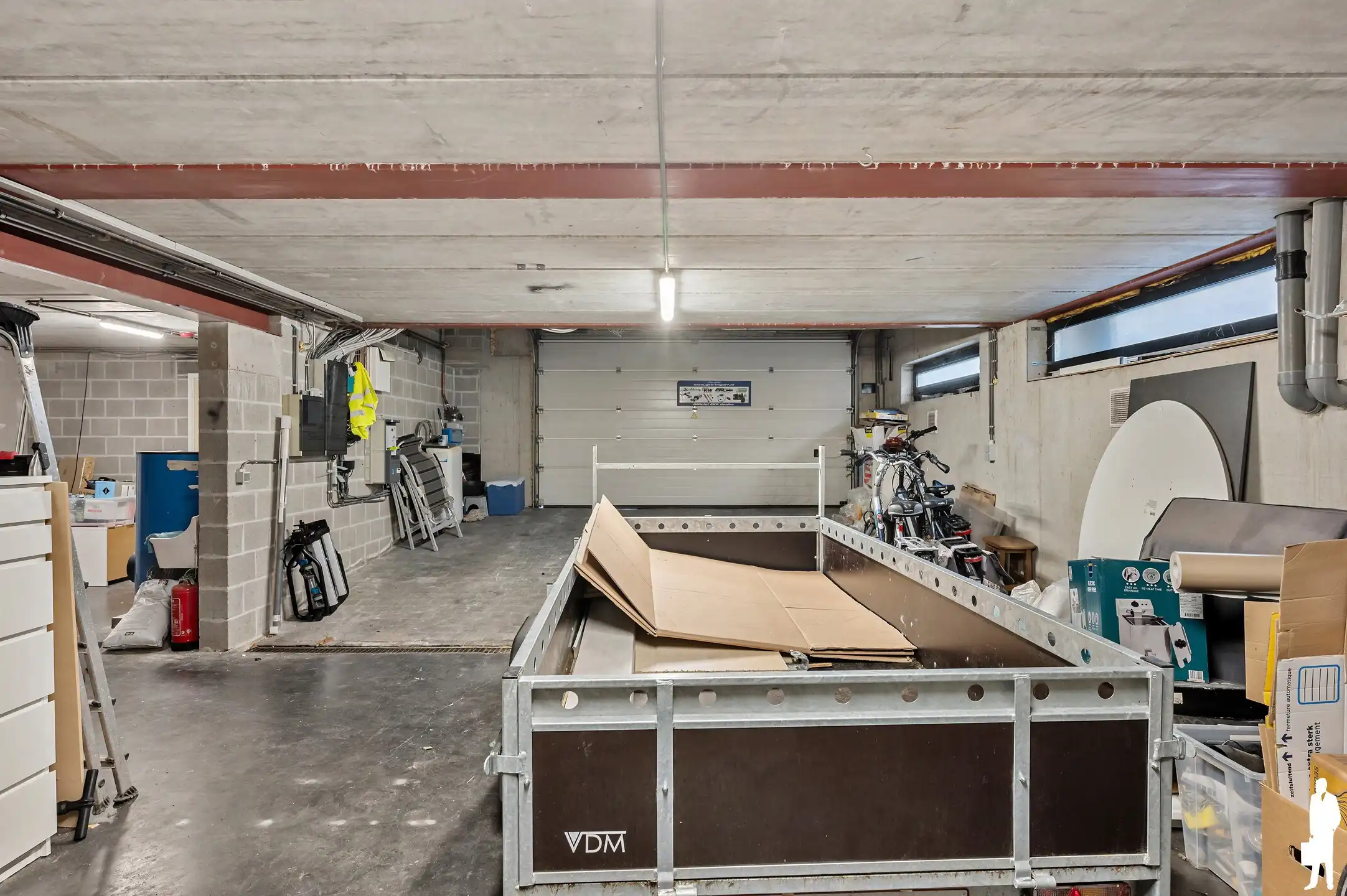 Stijlvolle en ruime villa in jaren 2000-styl met 5 slaapkamers, dubbele garage en zwembad te Essen Heikant foto 34