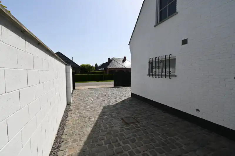 Charmante, energiezuinige woonst met 3 slpks, bureel én 56 m² bijgebouw! foto 32
