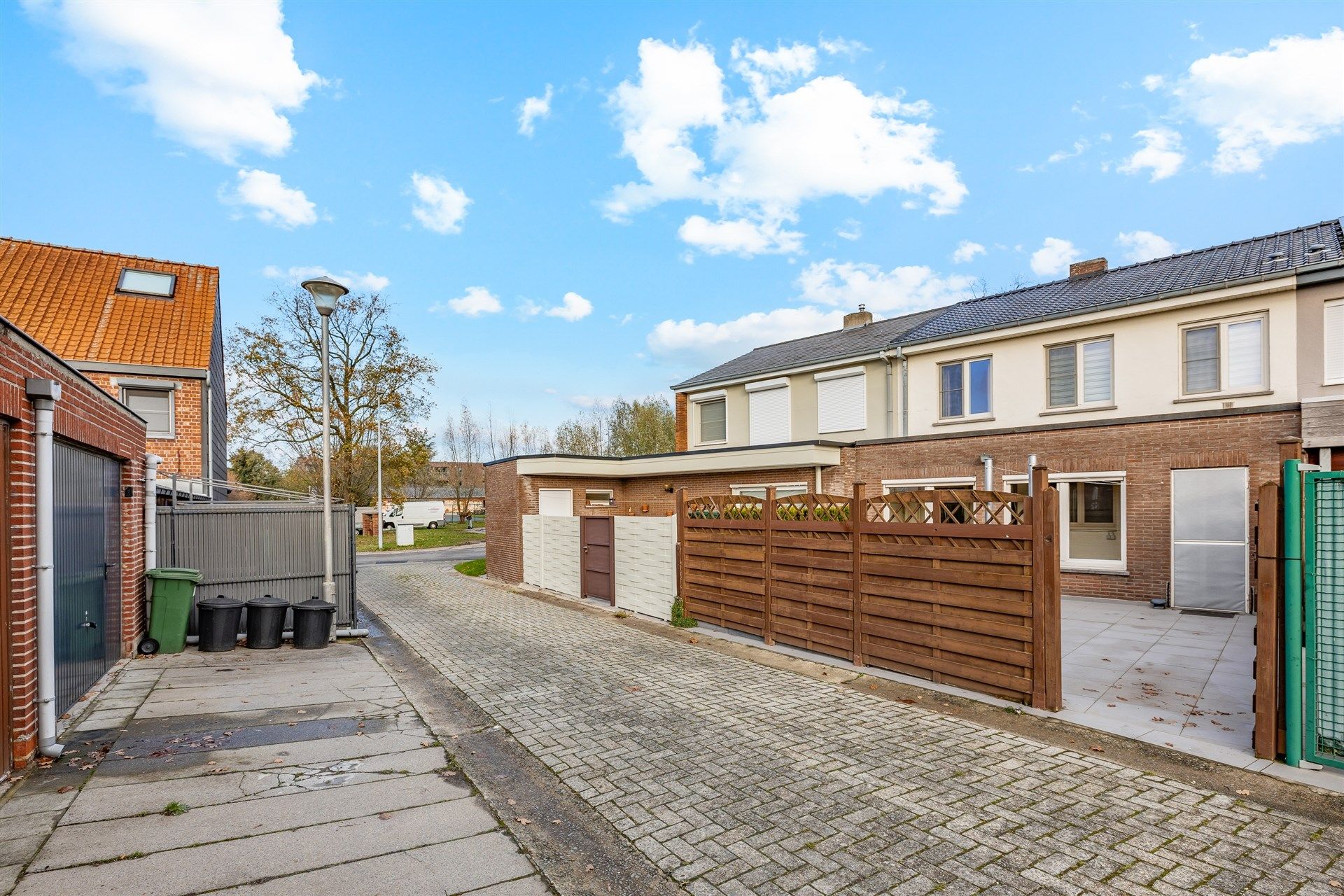 Instapklare woning met 3 slks, terras en garage foto 22