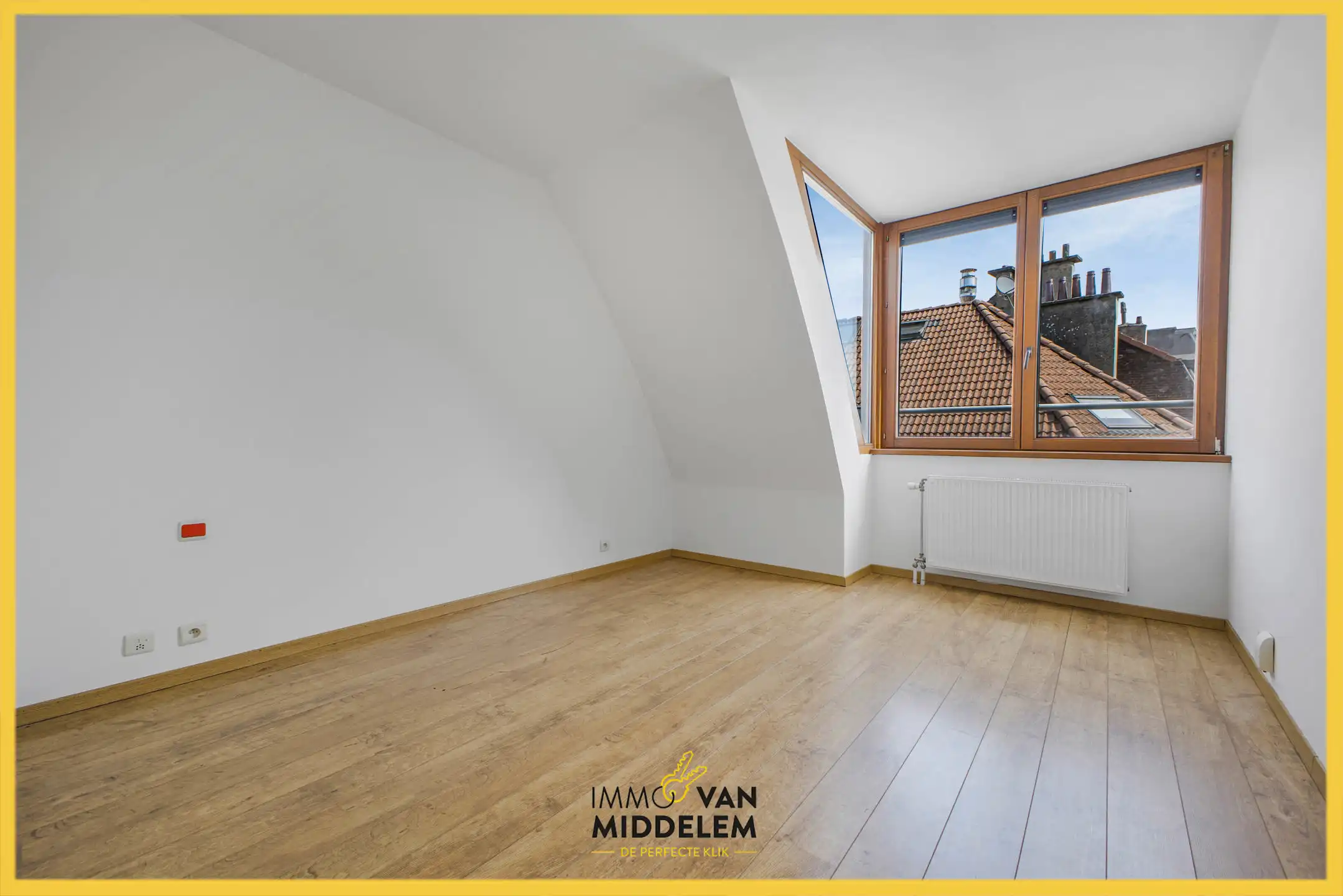 INSTAPKLAAR 2-KAMERAPPARTEMENT MET TERRAS EN PARKING foto 9