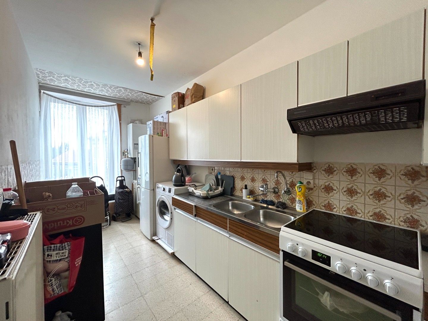 Instapklaar appartement met 1 slaapkamer te Ardooie! foto 4