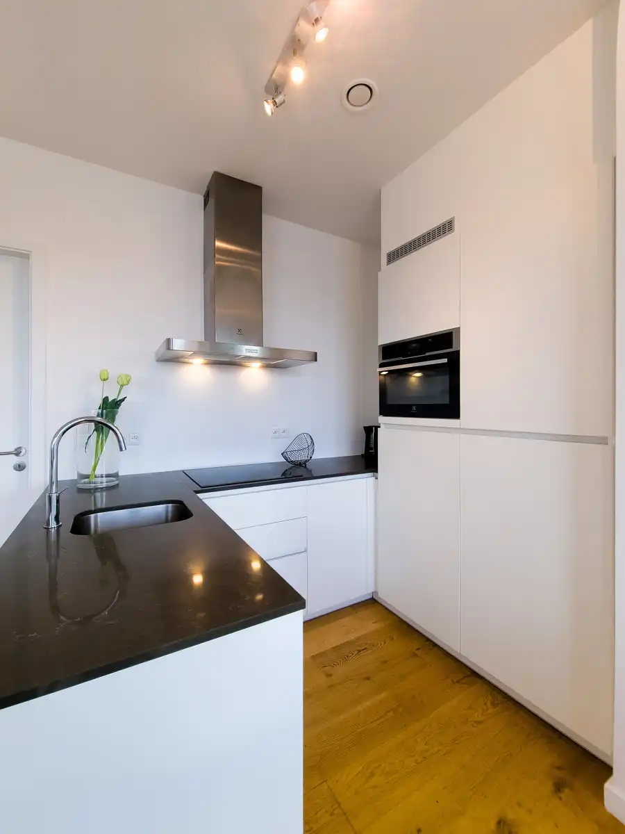 Prachtig gemeubeld 2-kamer appartement met TERRAS foto 9