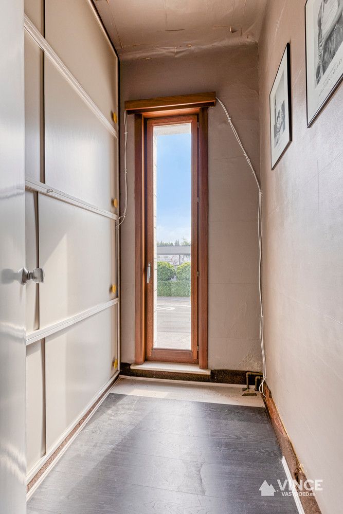 Woning met ruim magazijn foto 20