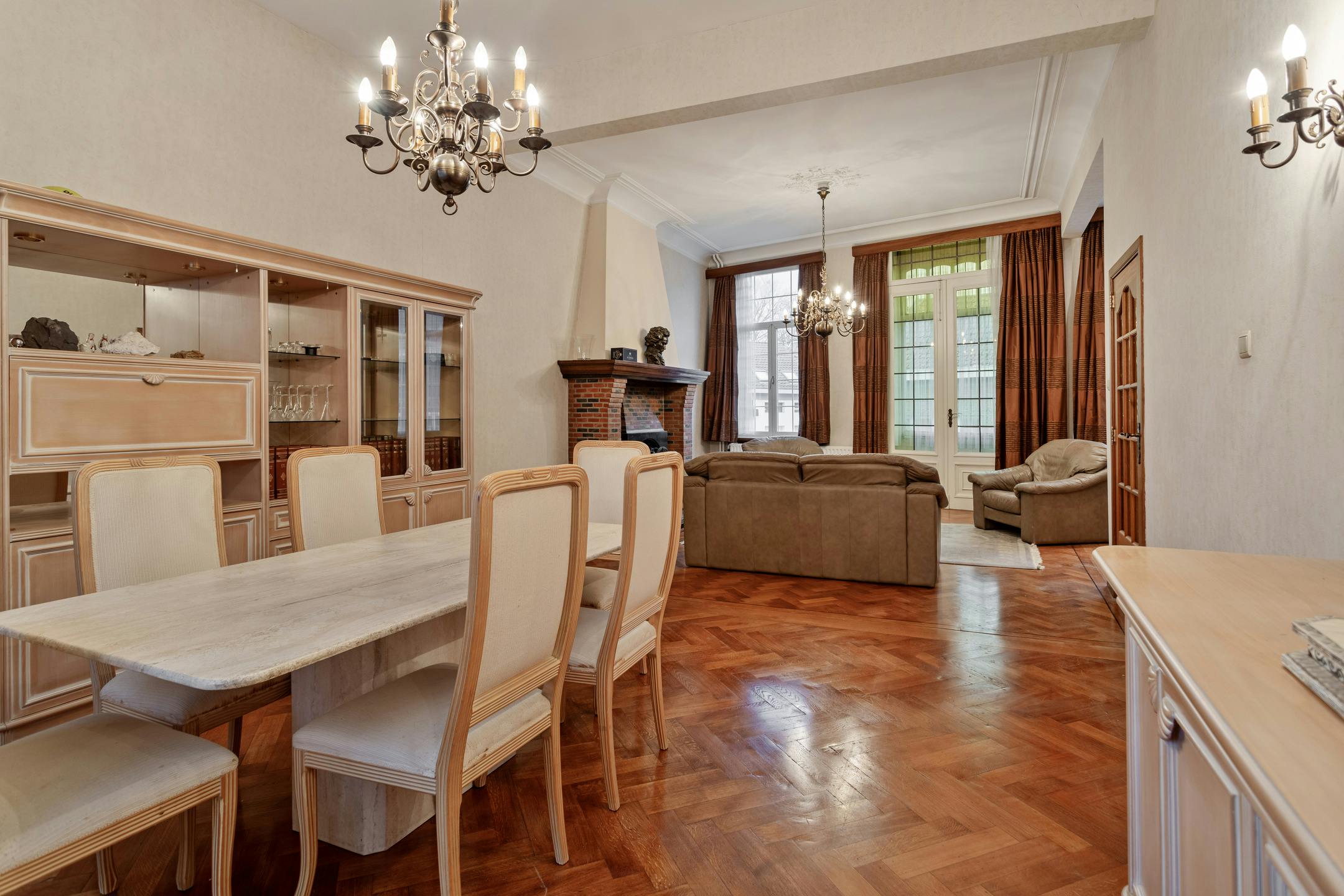 Authentieke herenwoning met praktijkruimte te Mechelen foto 12