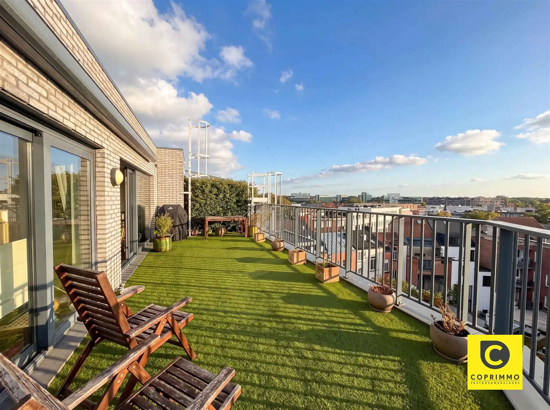 Penthouse met 2 slp en ruim terras! foto 7