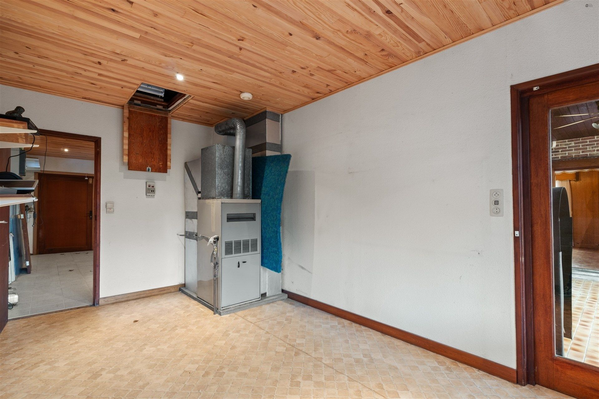 Gunstig gelegen open bebouwing met mooie tuin op een perceel van 2.212 m² foto 15