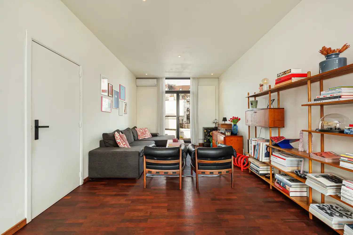 Instapklaar duplex-appartement op toplocatie aan den Bell op het Zuid te Antwerpen foto 10