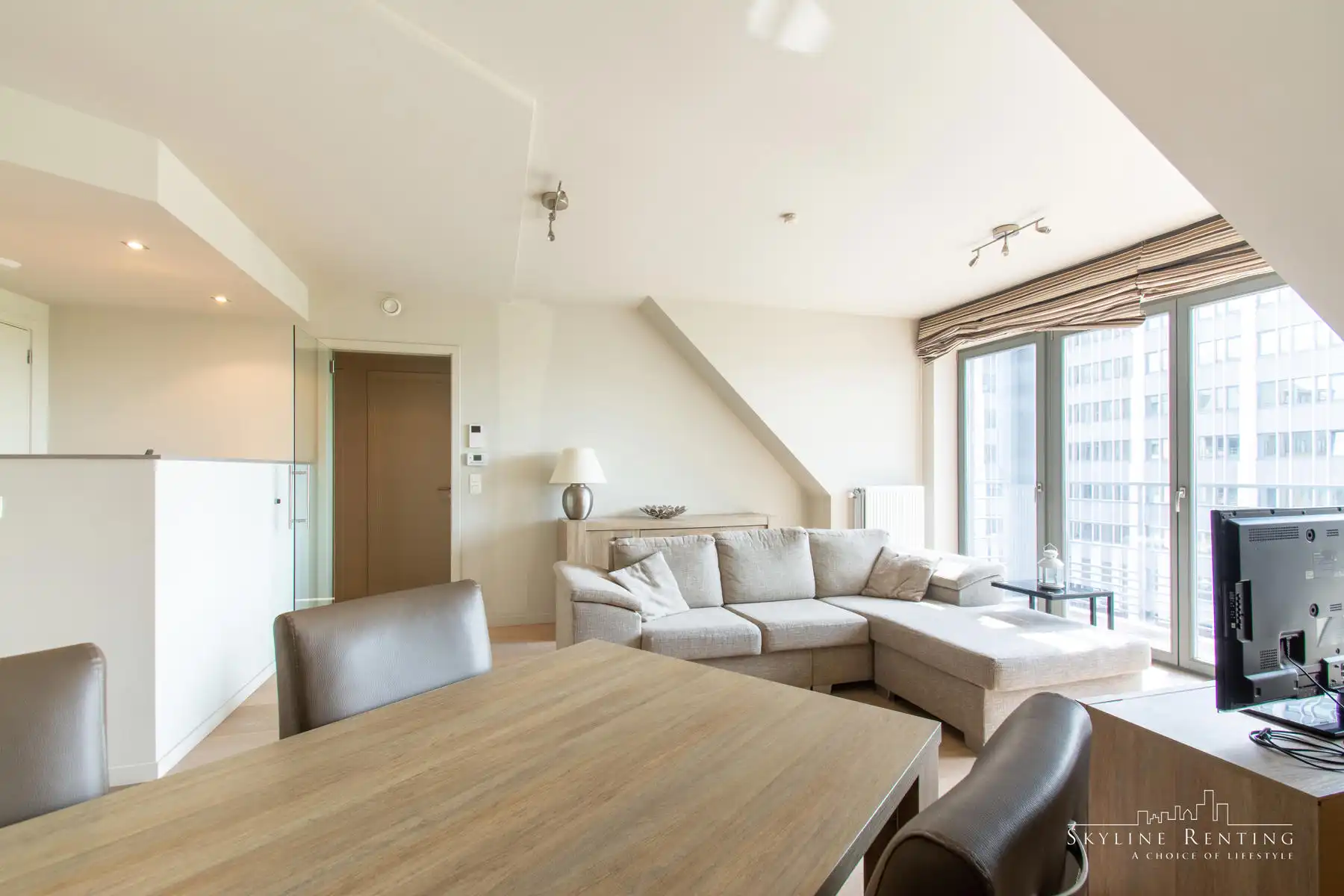 LICHTRIJK - Prachtig gemeubeld 3 slpk appartement (NATO) foto 5