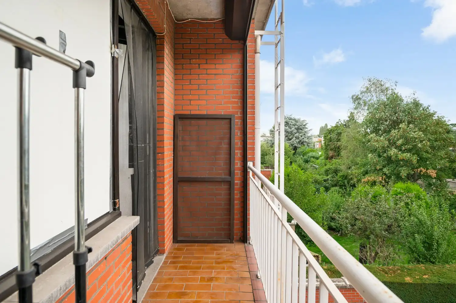 Halfopen bel-etagewoning met 3 slaapkamers, garage en zuidoostgerichte tuin foto 14