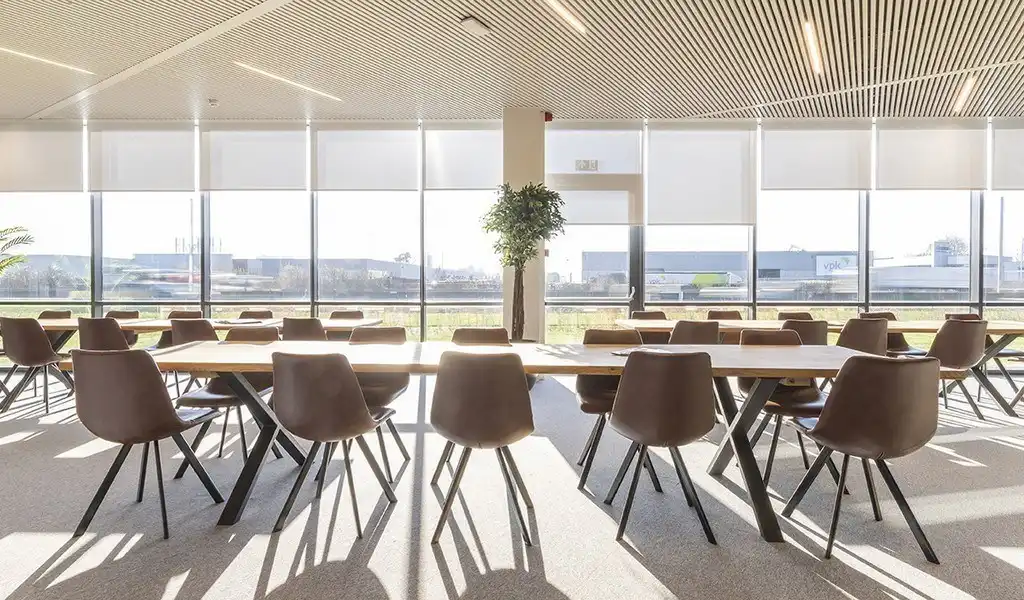 Full service kantoor in SkylinE40 business center in Erembodegem foto 4