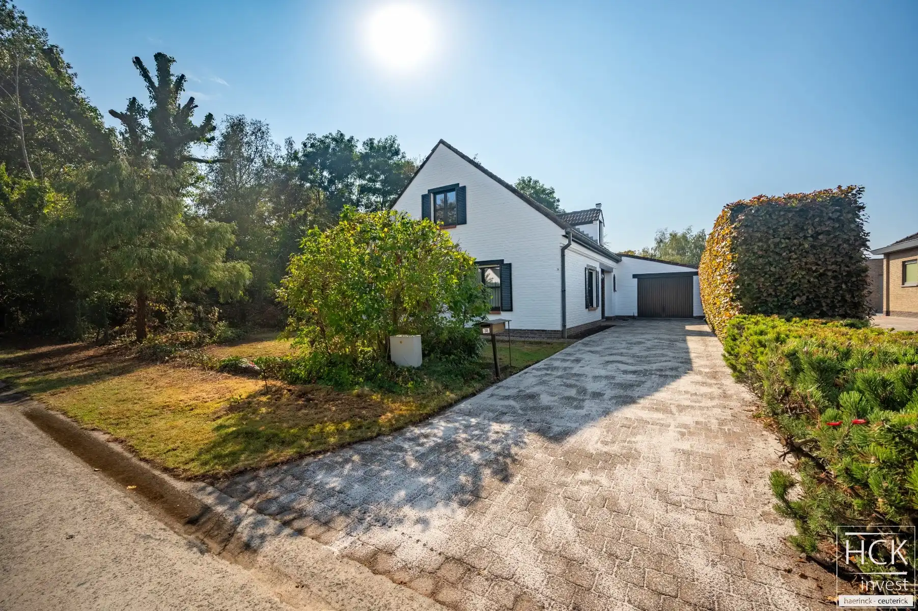 ZULTE - Gelijkvloerse woning met 3 SLPK in residentiële omgeving foto 2