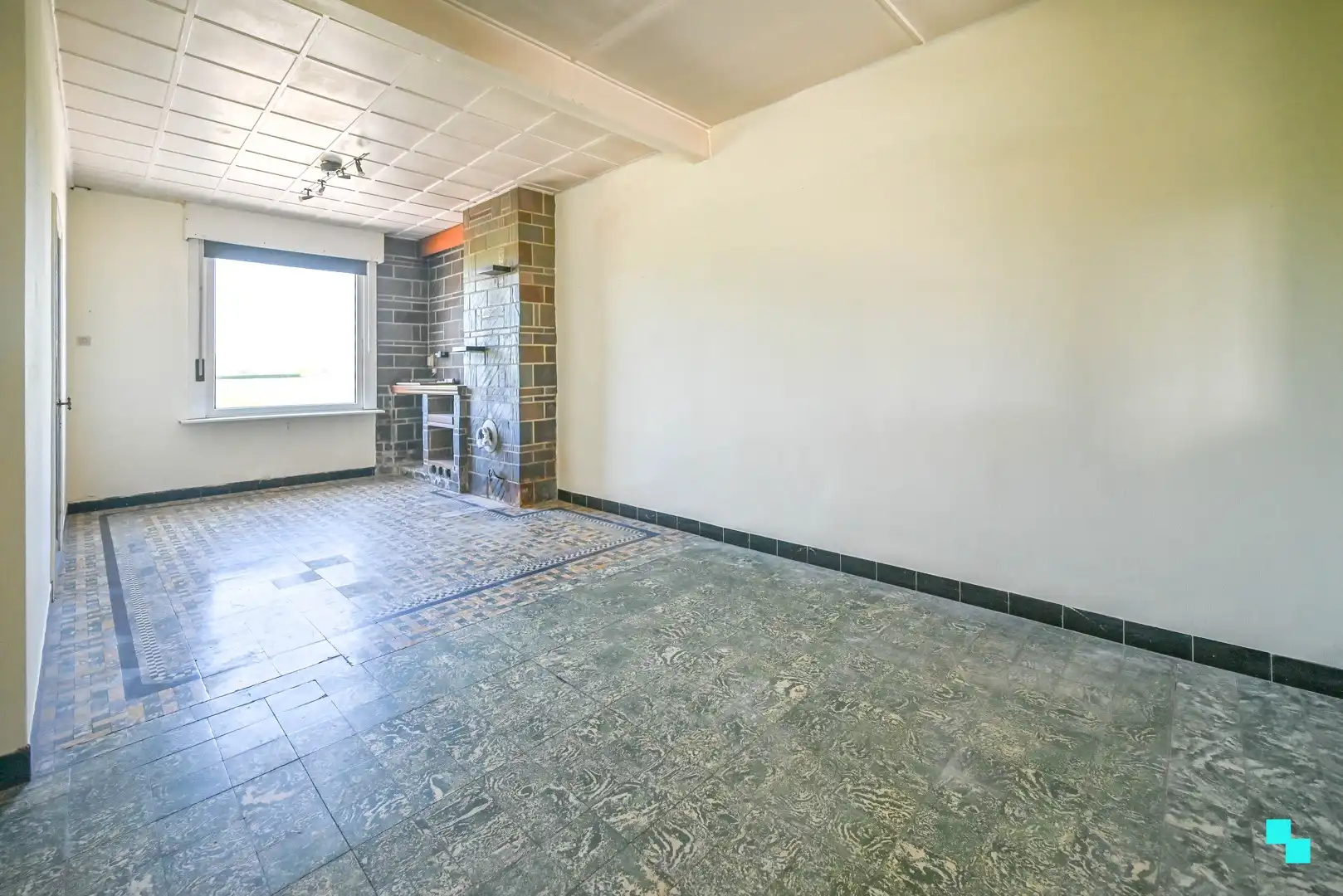 Landelijk gelegen, te renoveren woning op 1.767m² perceel foto 4