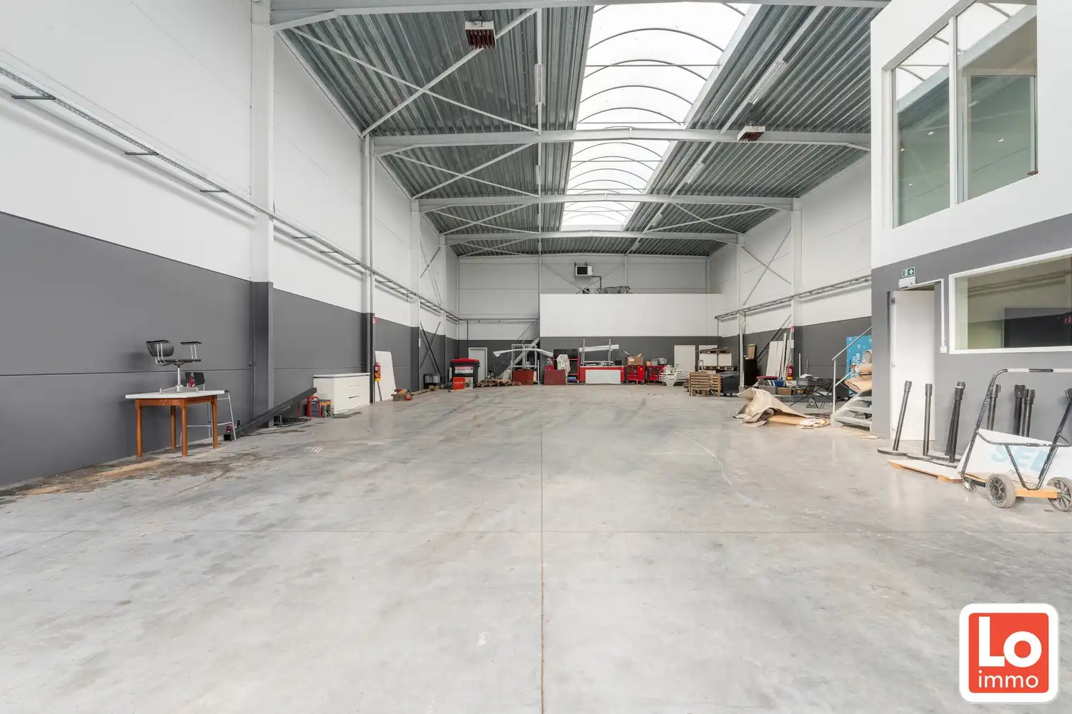 Magazijn 440m² met kantoorruimte 42m² foto 3