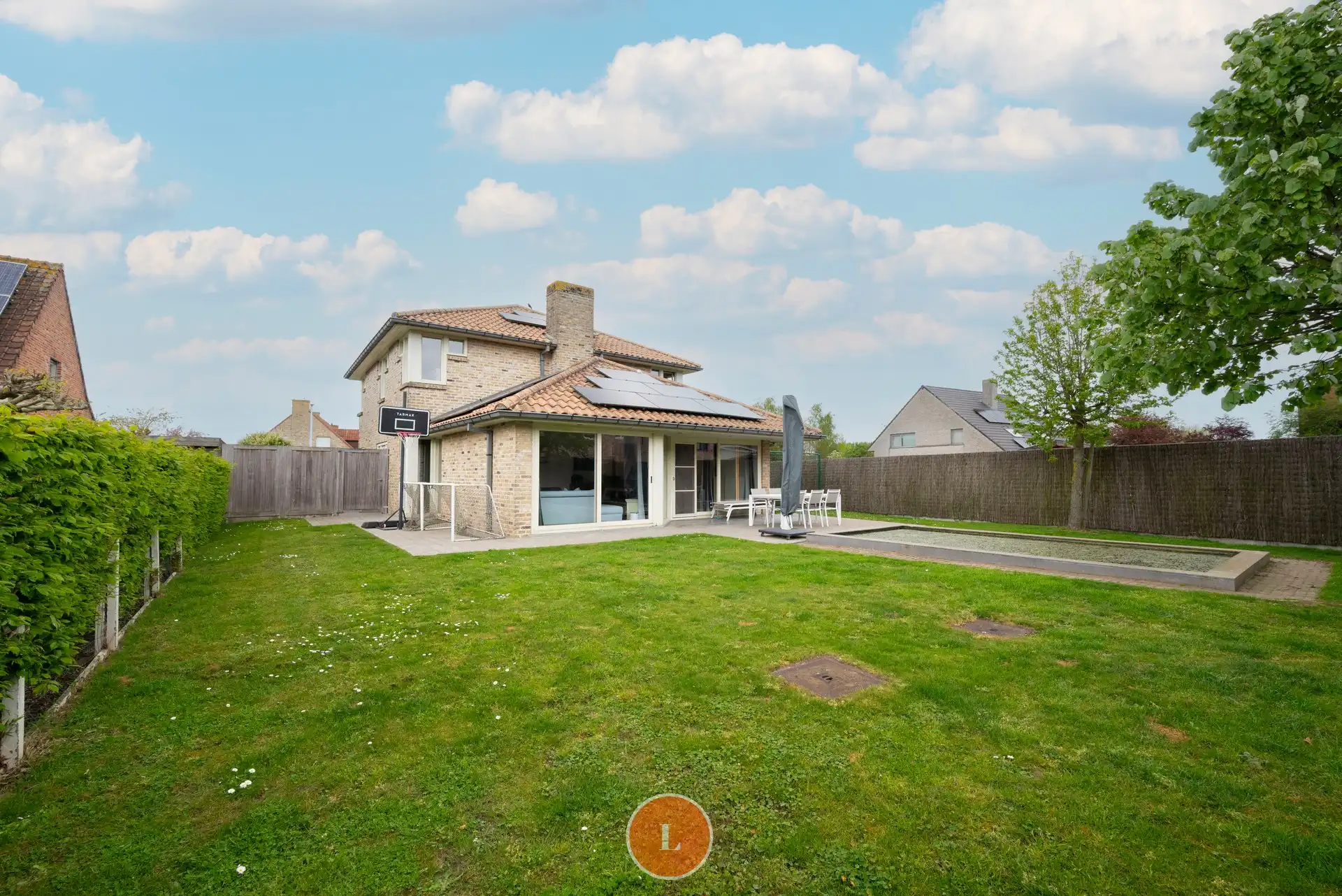 Prachtige villa met praktijkruimte en zonnepanelen op toplocatie in Menen foto 25