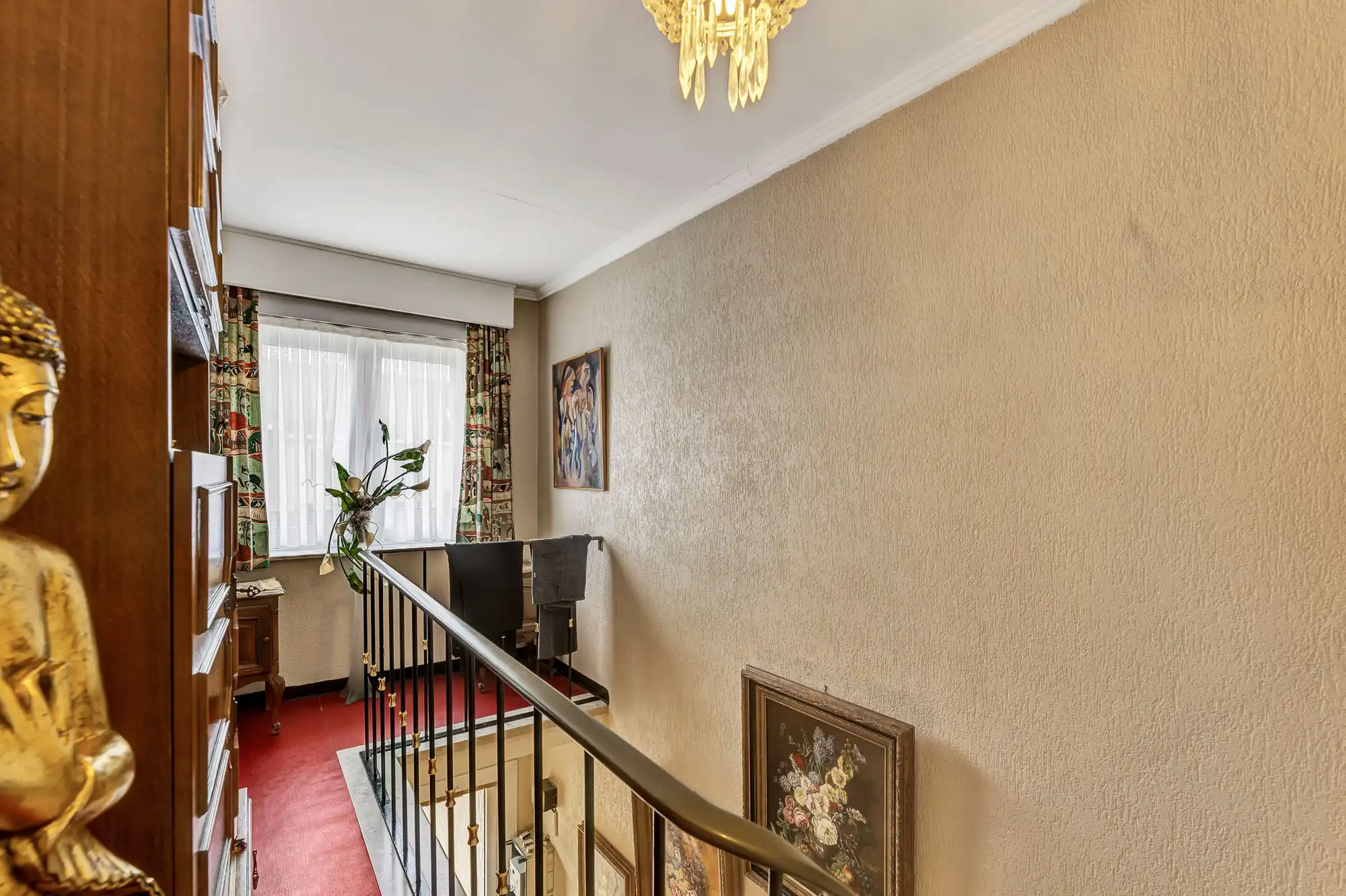 Te renoveren woning met extra entiteit en garage foto 13