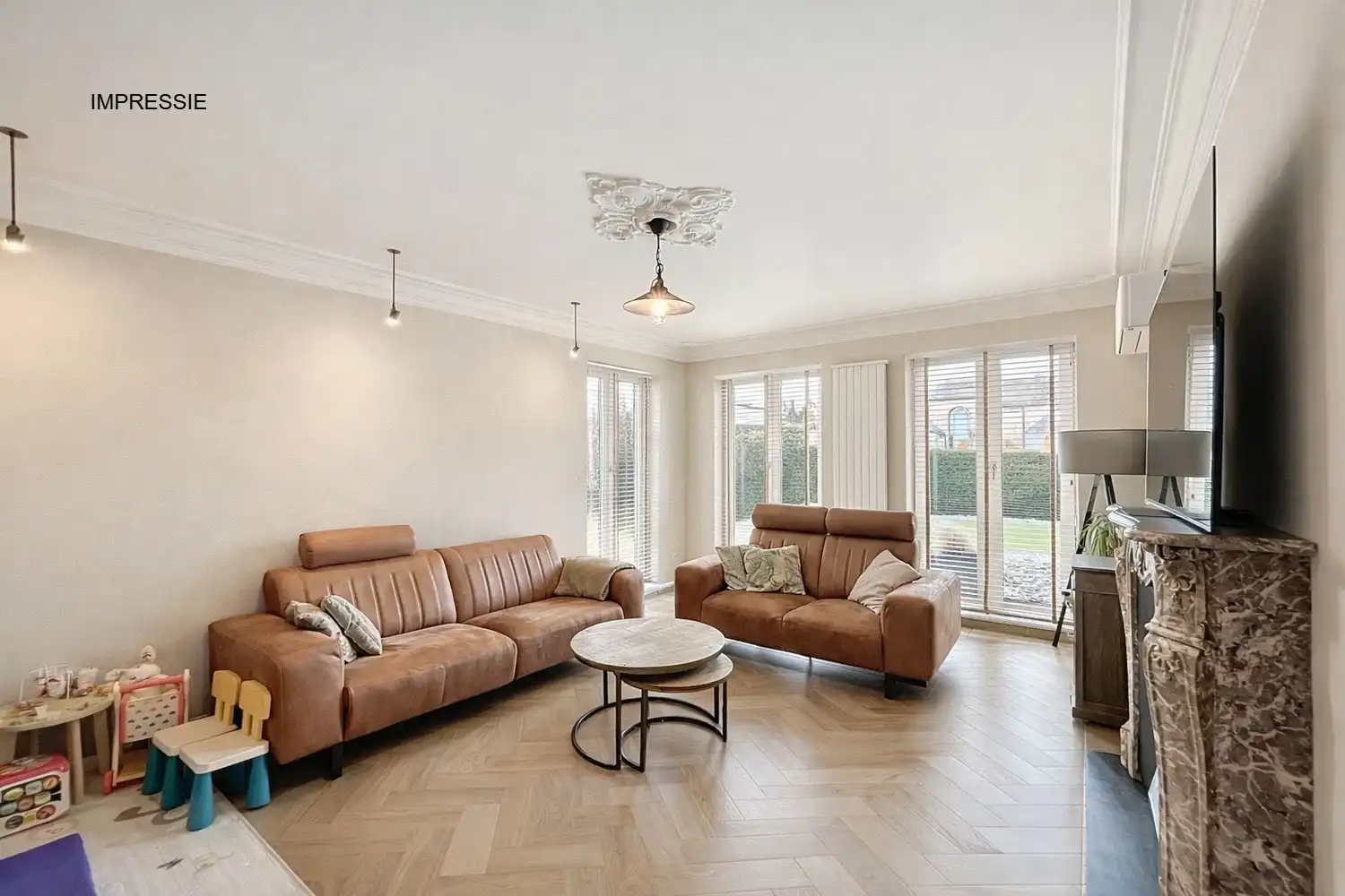 Karaktervol landhuis op 2318 m² in groene, rustige omgeving foto 9