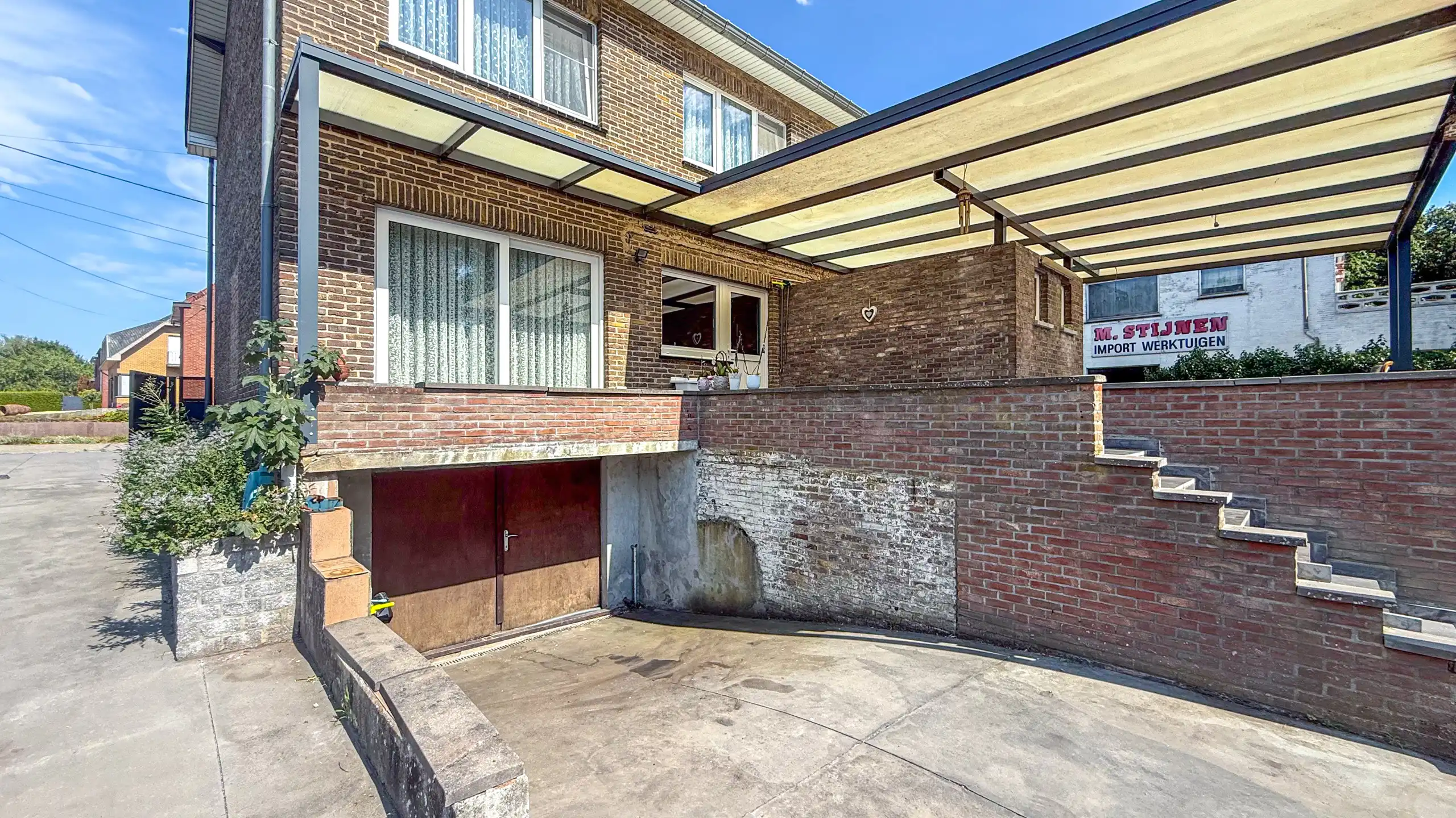 Instapklare woning met 3slpks, kelder en mooie tuin in Ham! foto 41