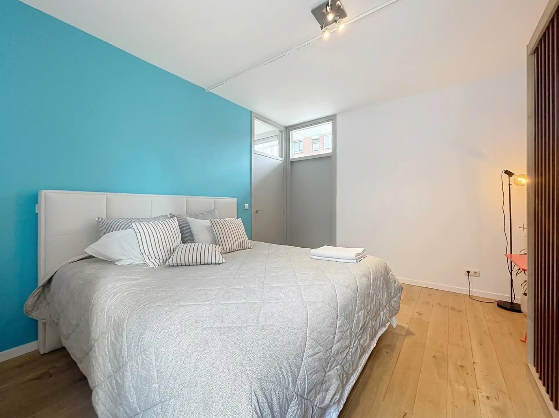 Vlakbij de Botanische Tuinen, mooie flat met 2 slaapkamers  foto 3