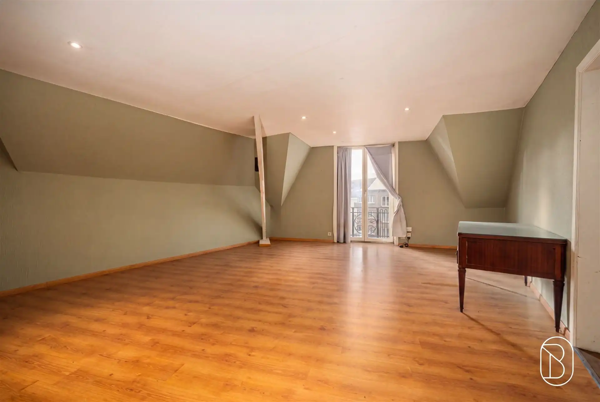 Karaktervolle herenwoning met tal van mogelijkheden! foto 19