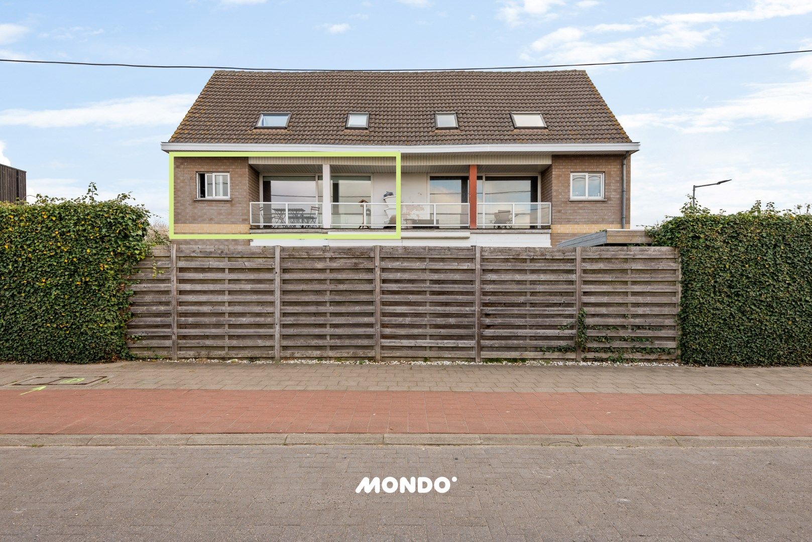 Instapklaar appartement met autostaanplaats  foto 15