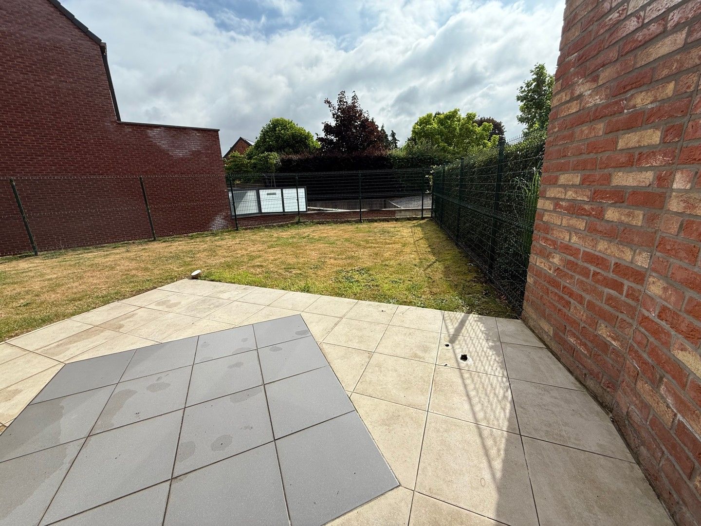 Woning met 4 slaapkamers met tuin en terras foto 16