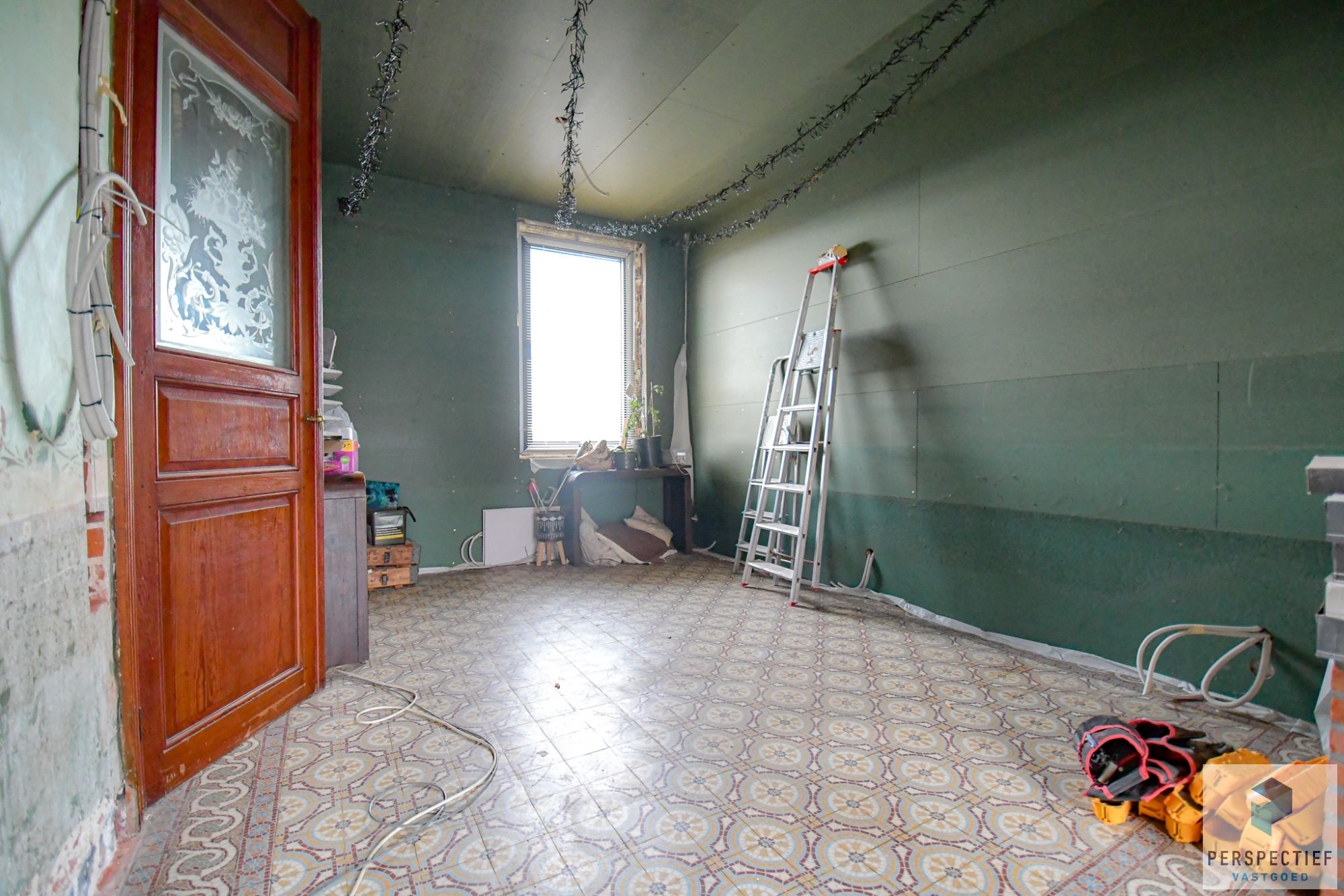 LANDELIJK gelegen woning met bijgebouw, stalling en WEILAND op 7.421 m² foto 9