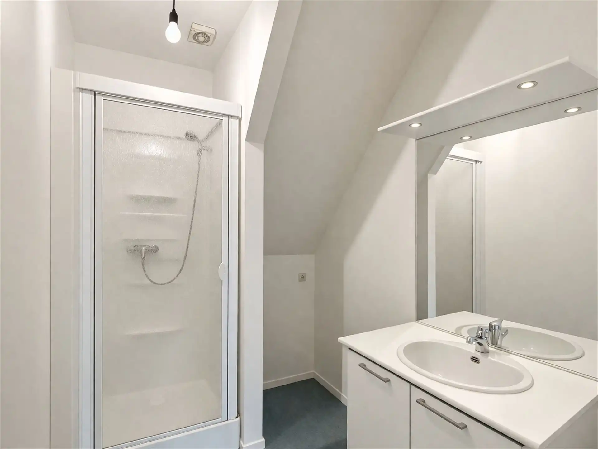 1 Slpk. app. op toplocatie in centrum Mechelen! foto 7