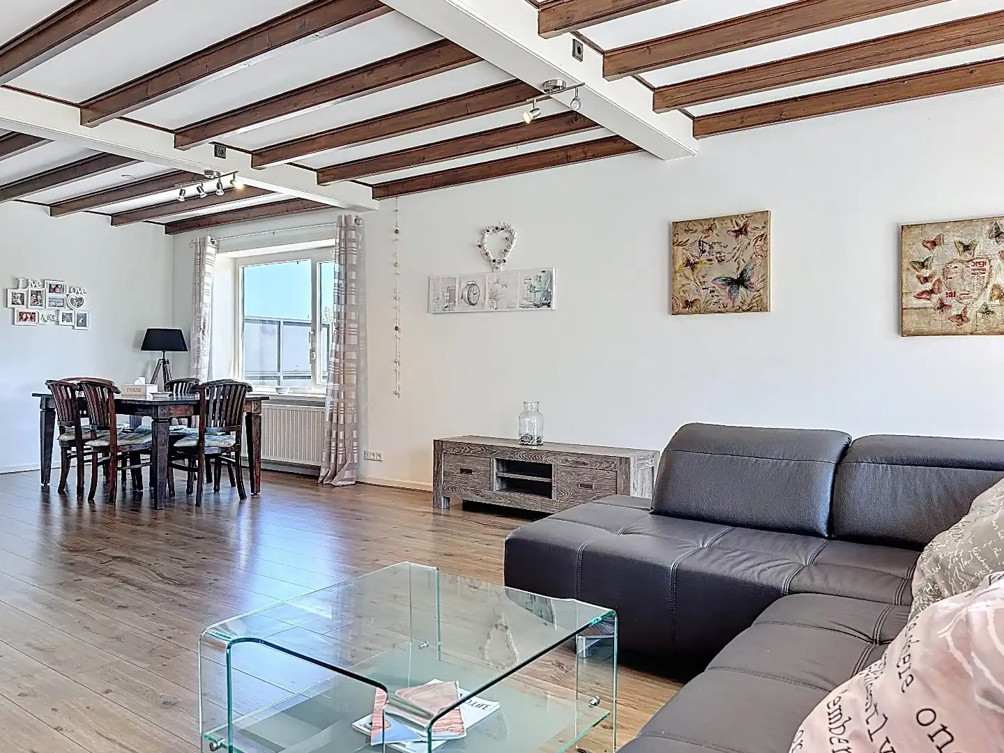 Verassend ruim vlak bij zee foto 5