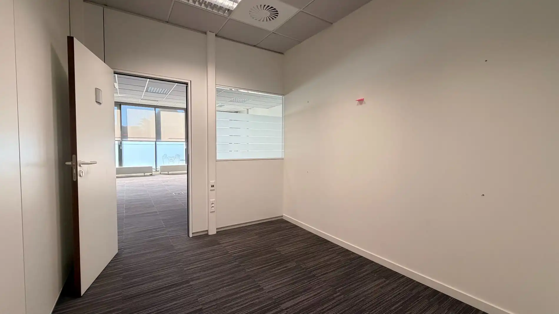 Kantoorruimte te huur in Singel Building in Berchem foto 12