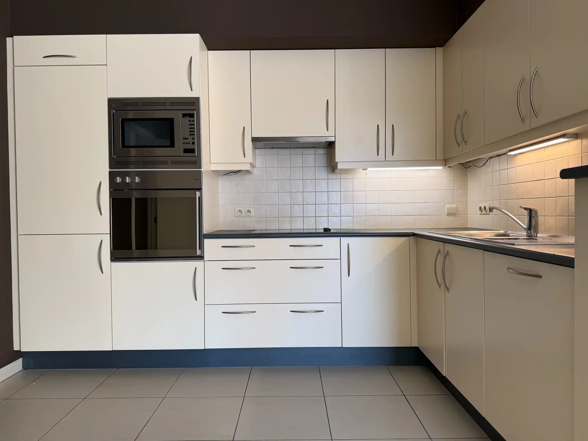 Ruim instapklaar appartement met 2 slaapkamers | Potegemstraat foto 9